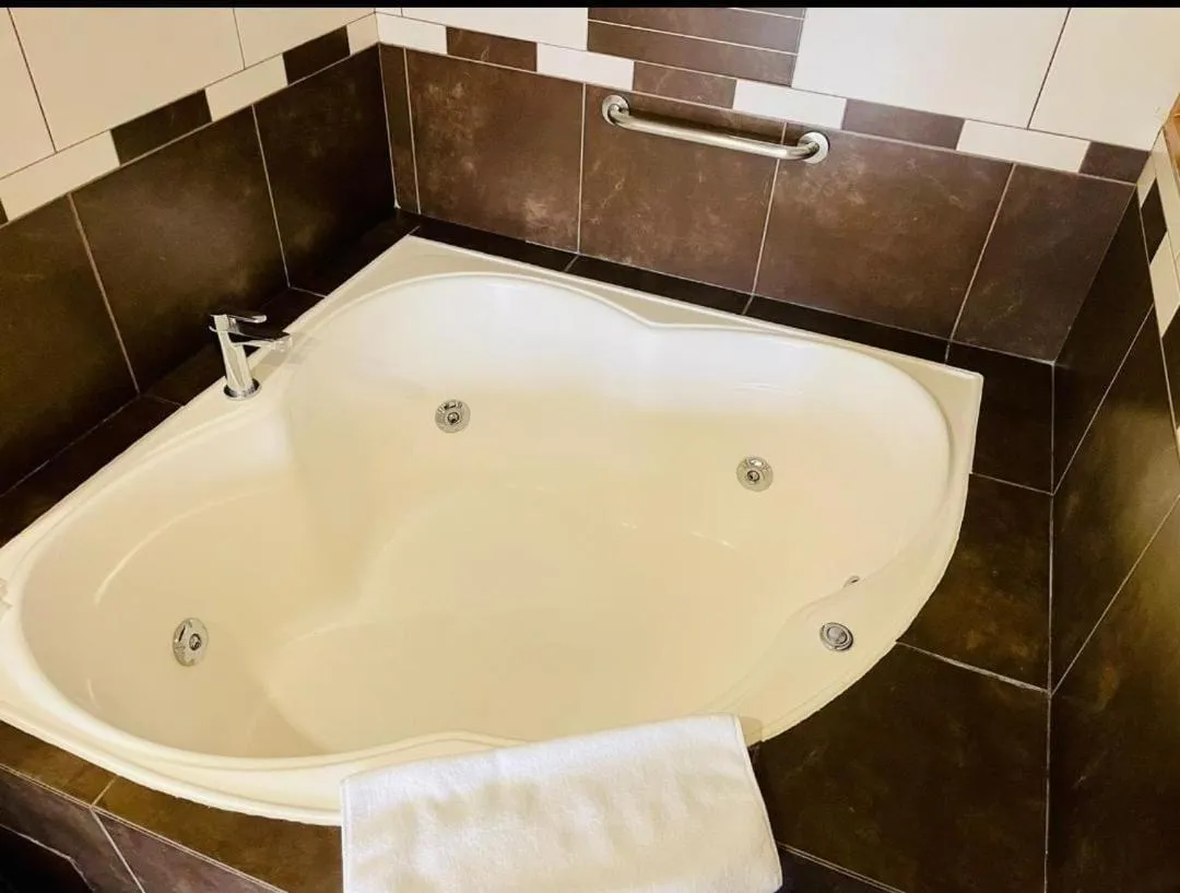 Hot Tub in HOTEL POLO CUSCO SUITES