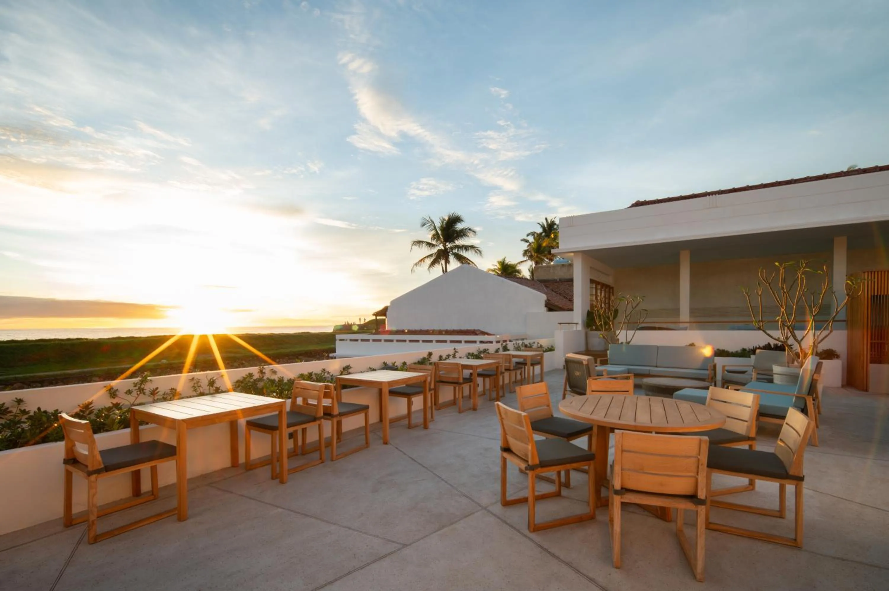 Restaurant/places to eat in The Charleston