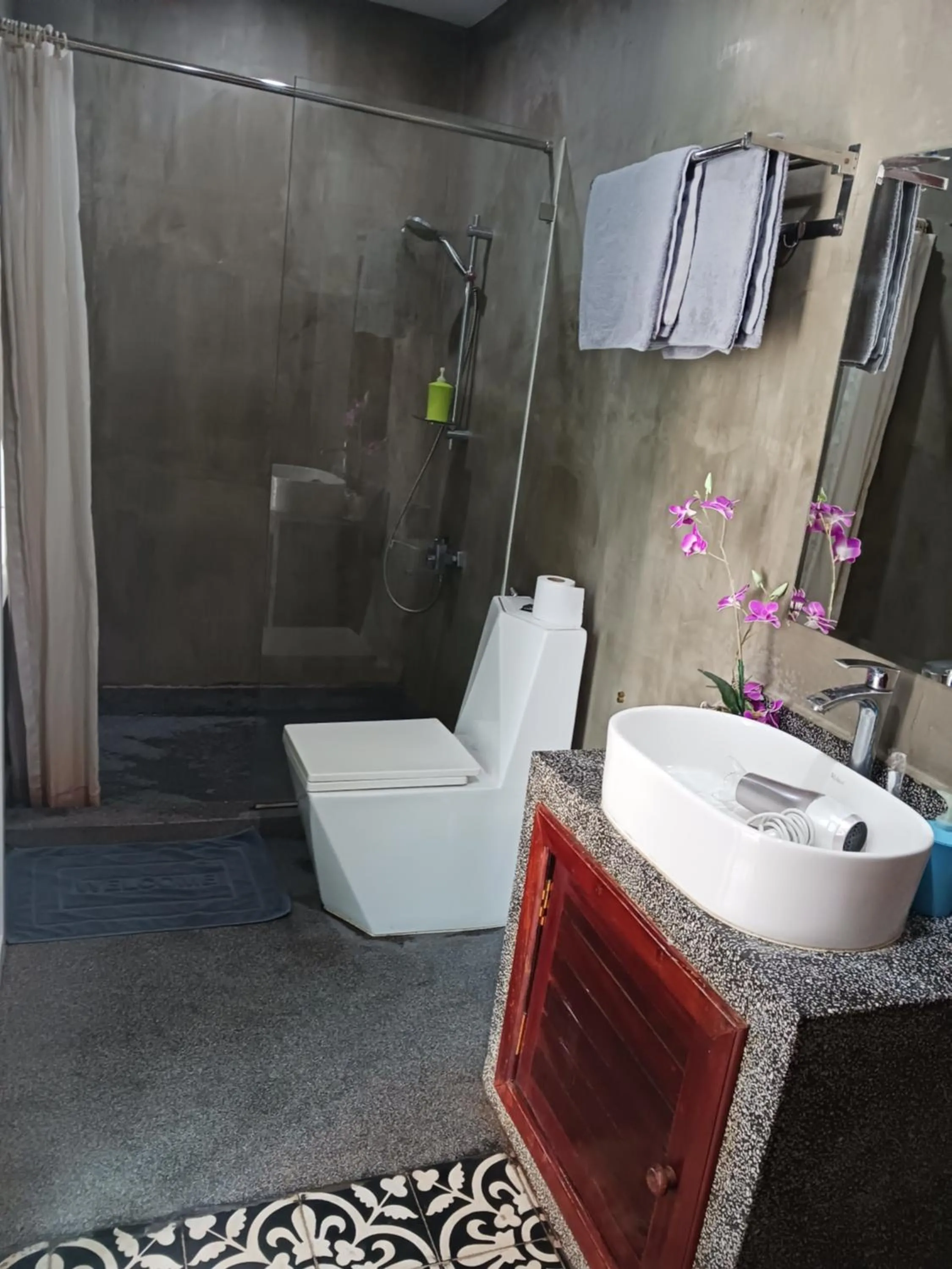 Toilet in Andy's Place