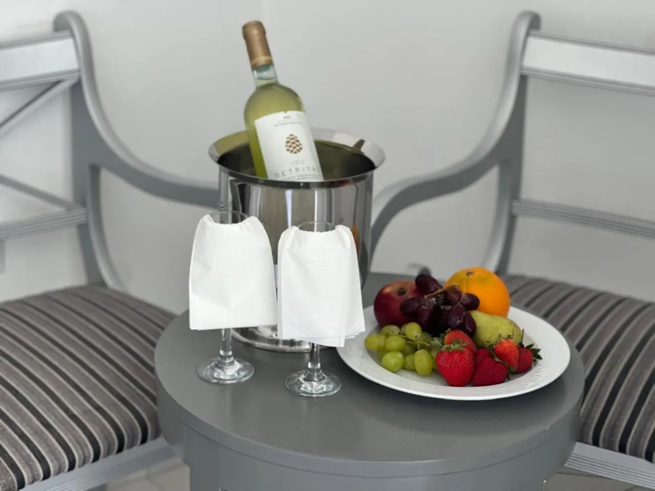 Decorative detail in Napa Jay Hotel