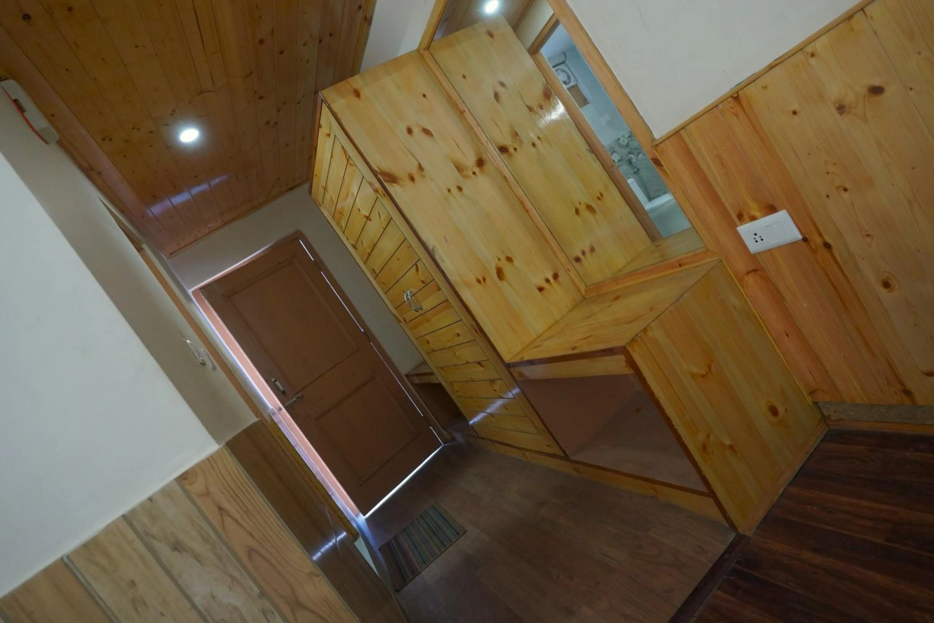 wardrobe in Amar Villa Manali