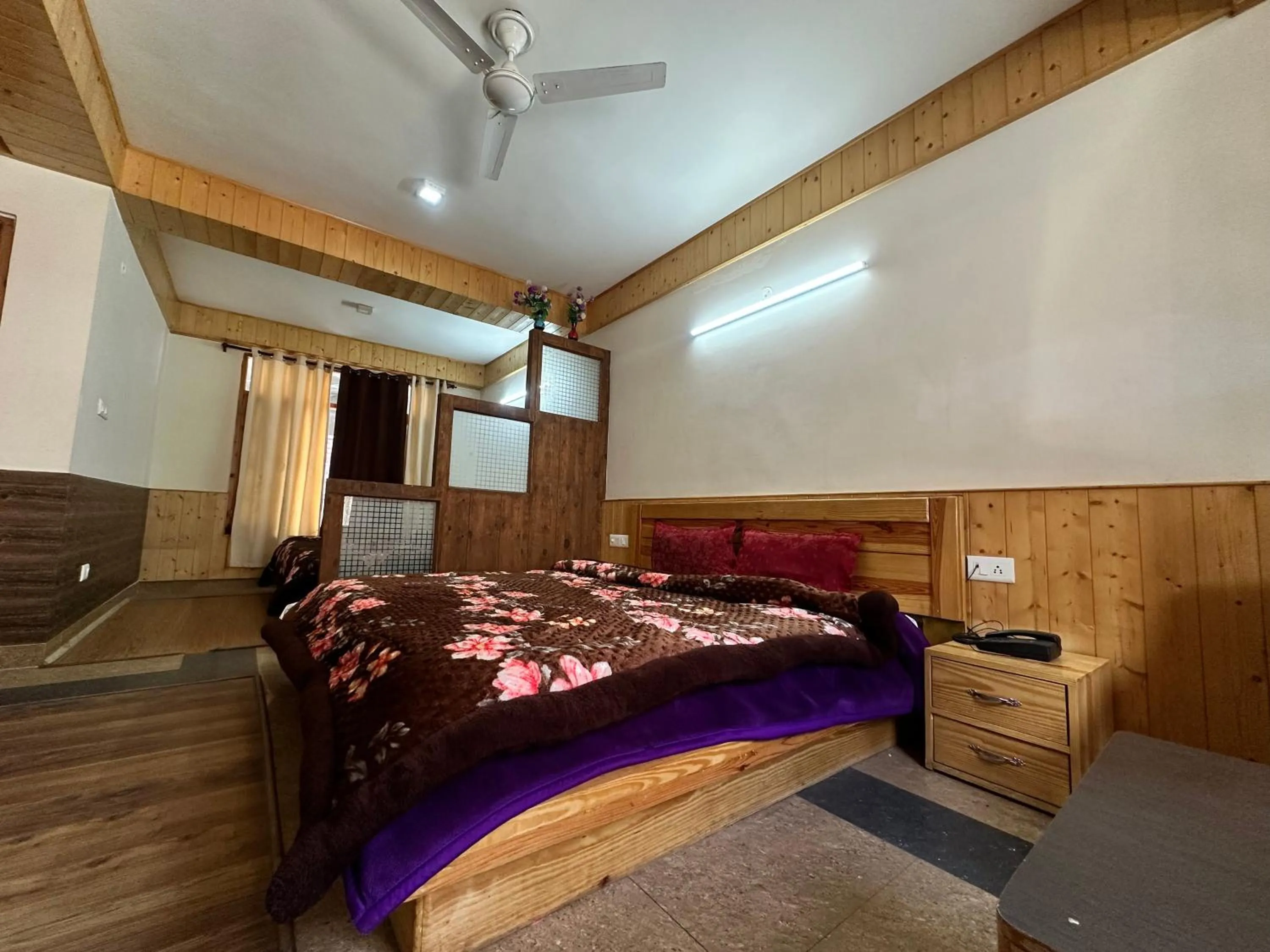 Amar Villa Manali