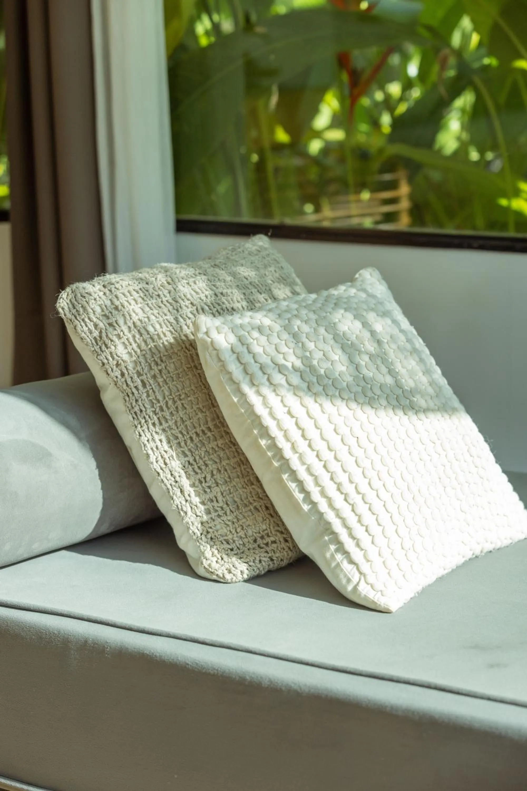 Pont Bleu Suites Riverside & Pool