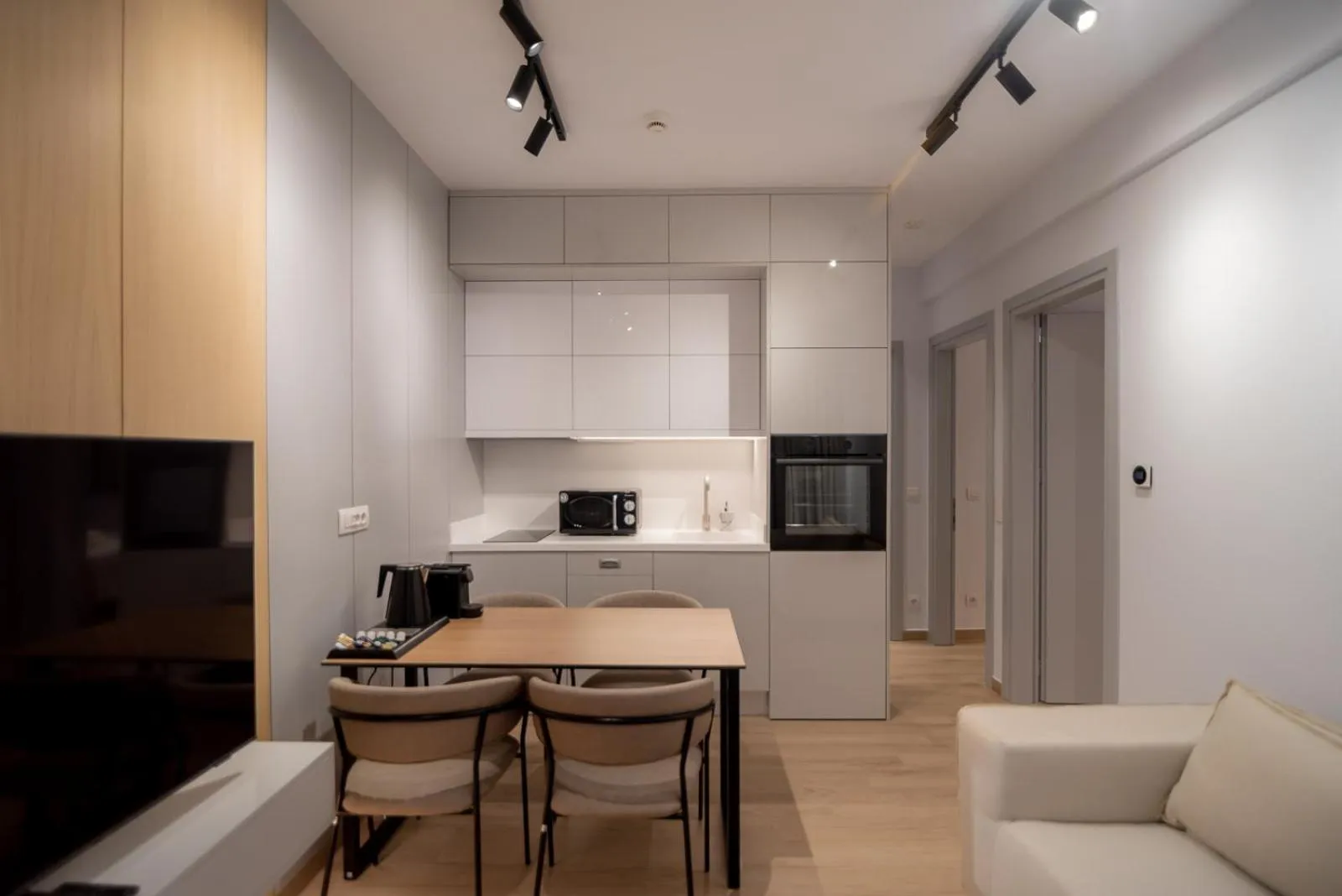 TV and multimedia in Contessa Bianca Luxury Suites