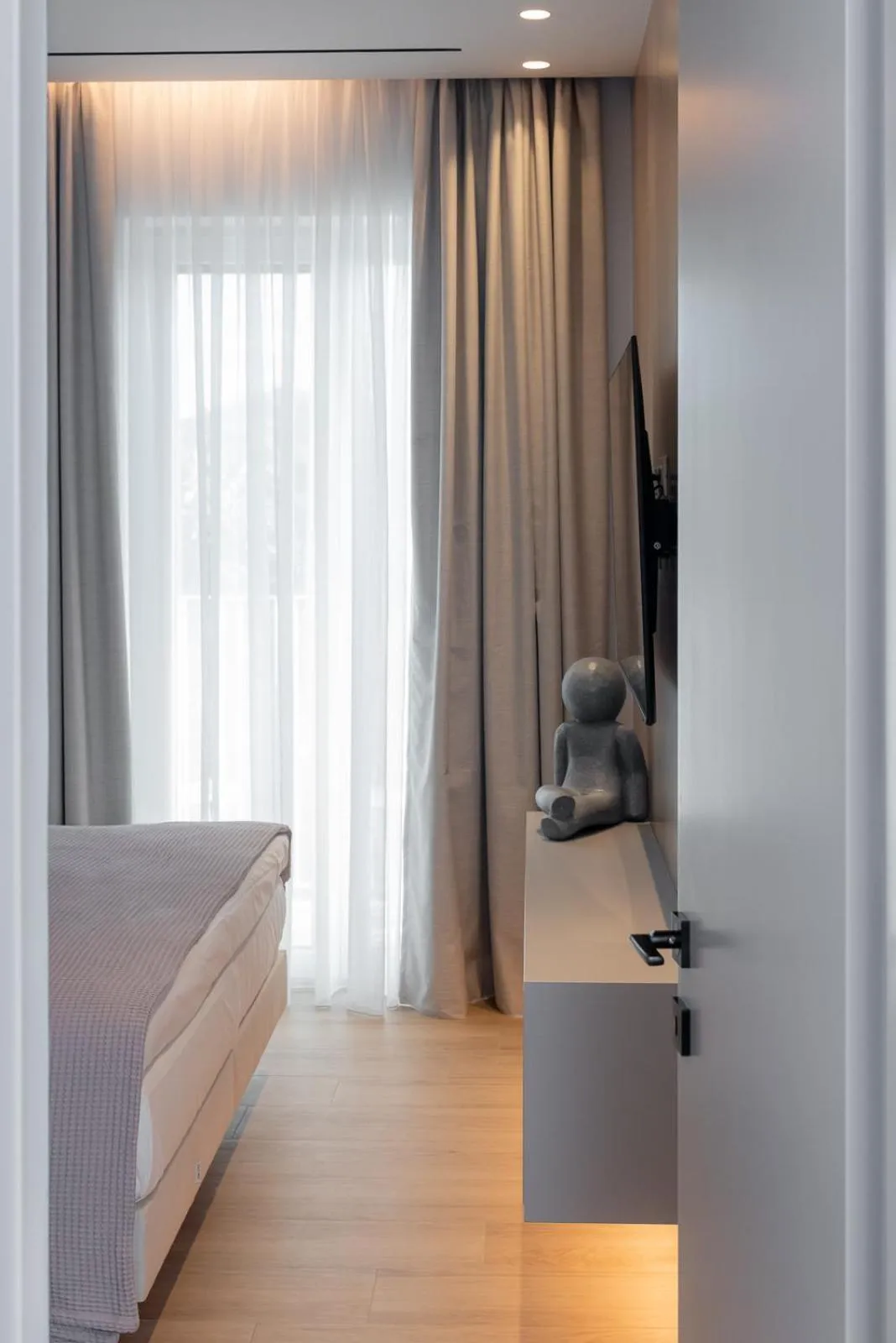 TV and multimedia, Bed in Contessa Bianca Luxury Suites