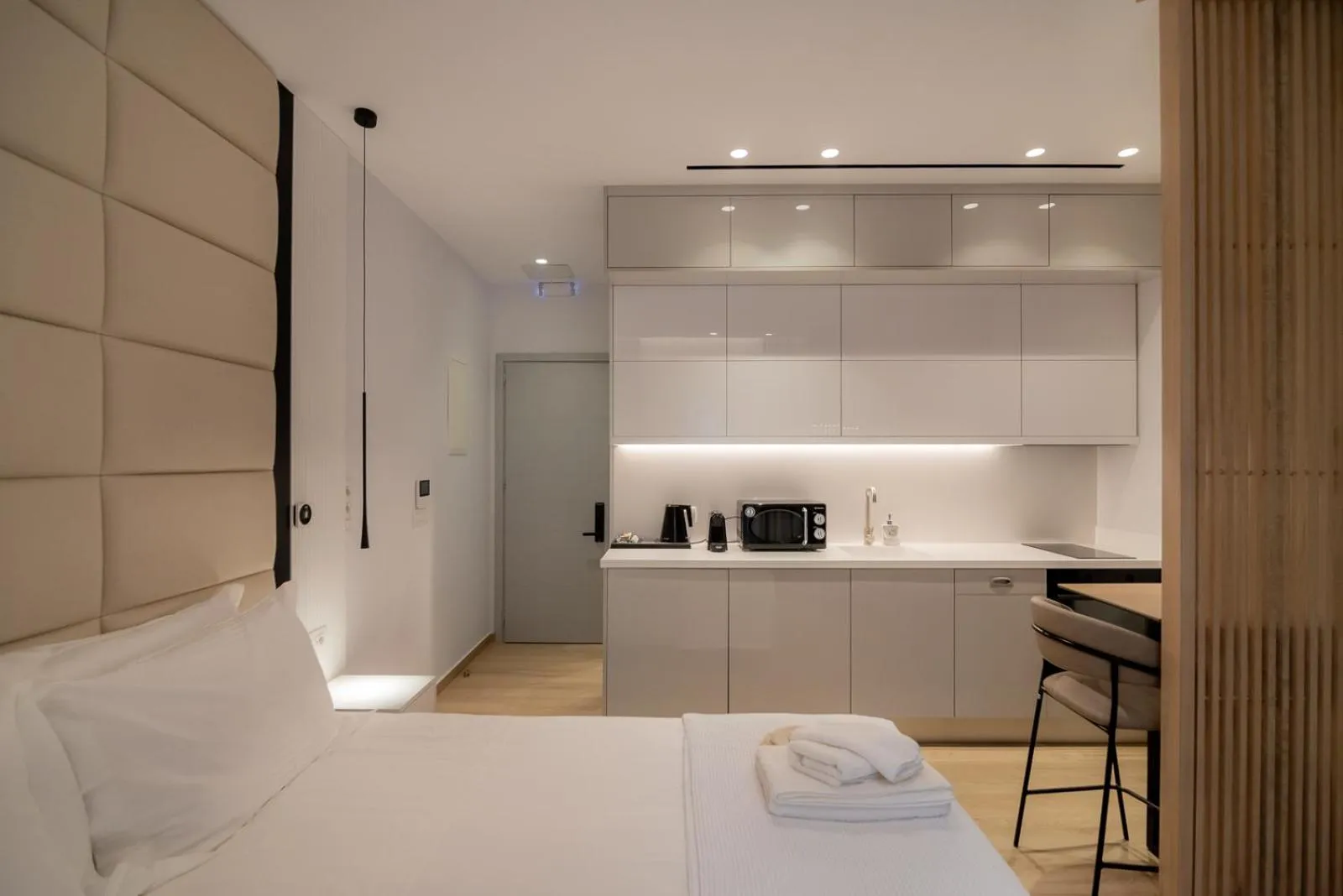 Bed in Contessa Bianca Luxury Suites