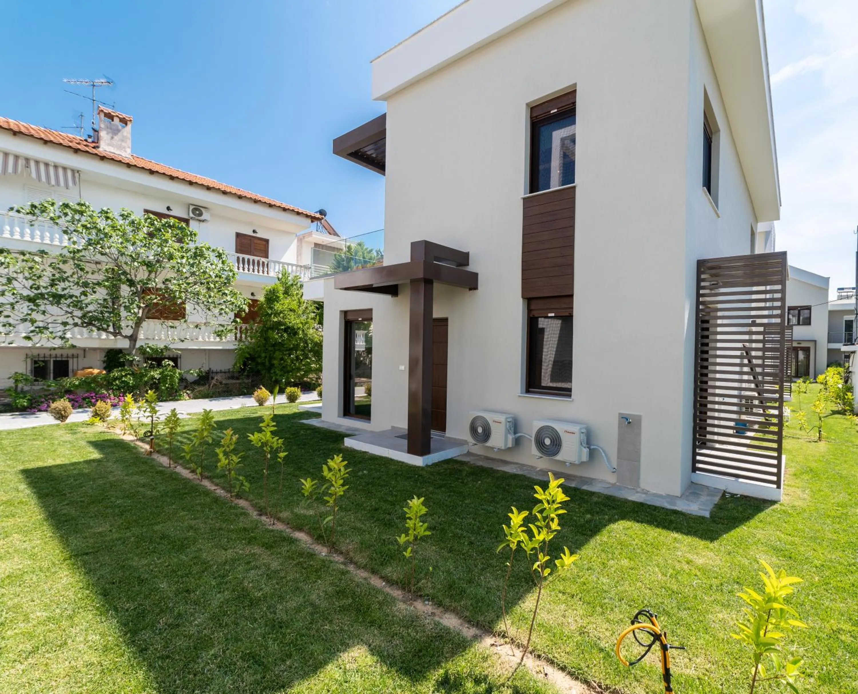 Property building in Argilos & Argilos Deluxe Residential Complexes