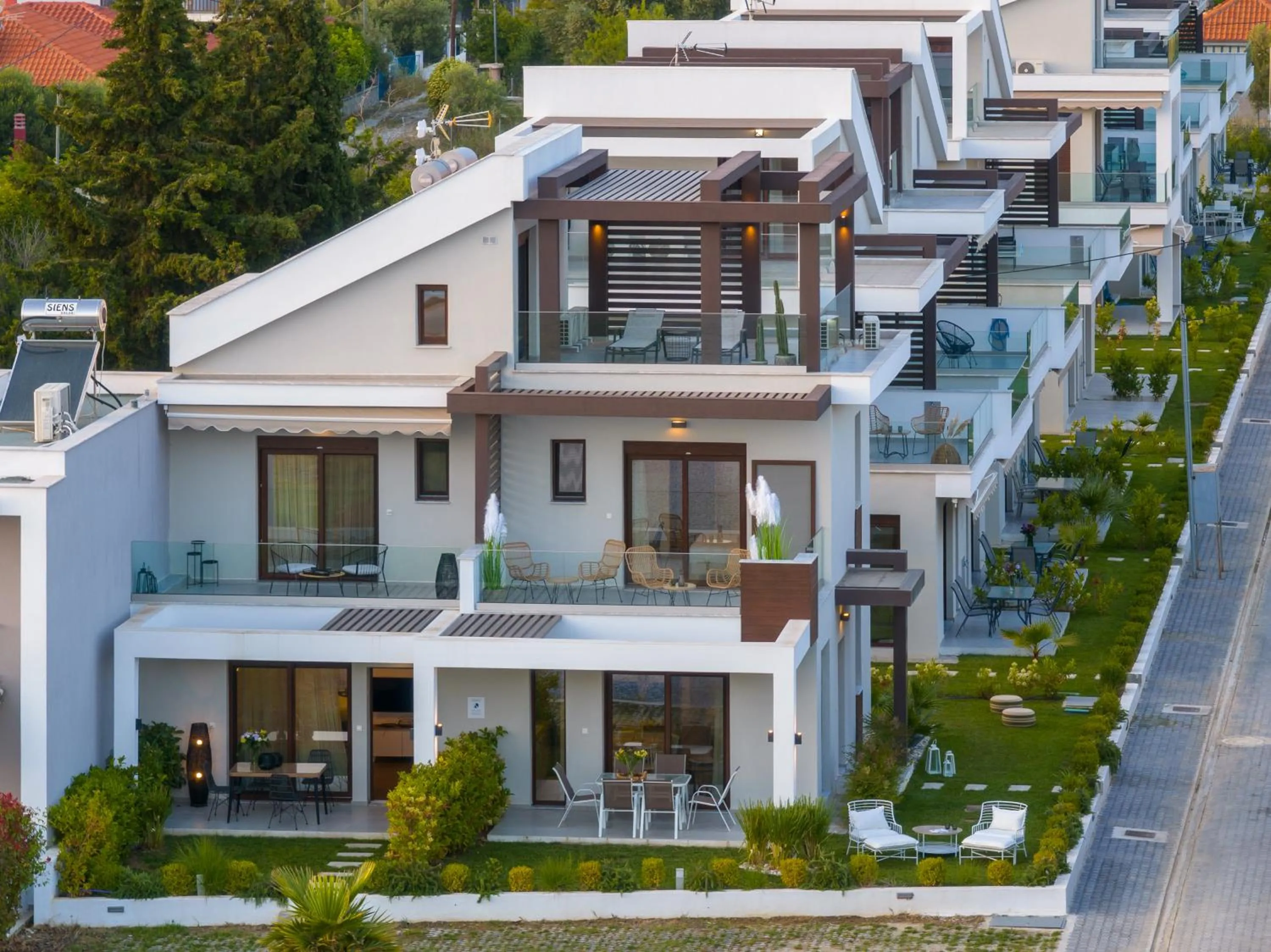 Property building in Argilos & Argilos Deluxe Residential Complexes