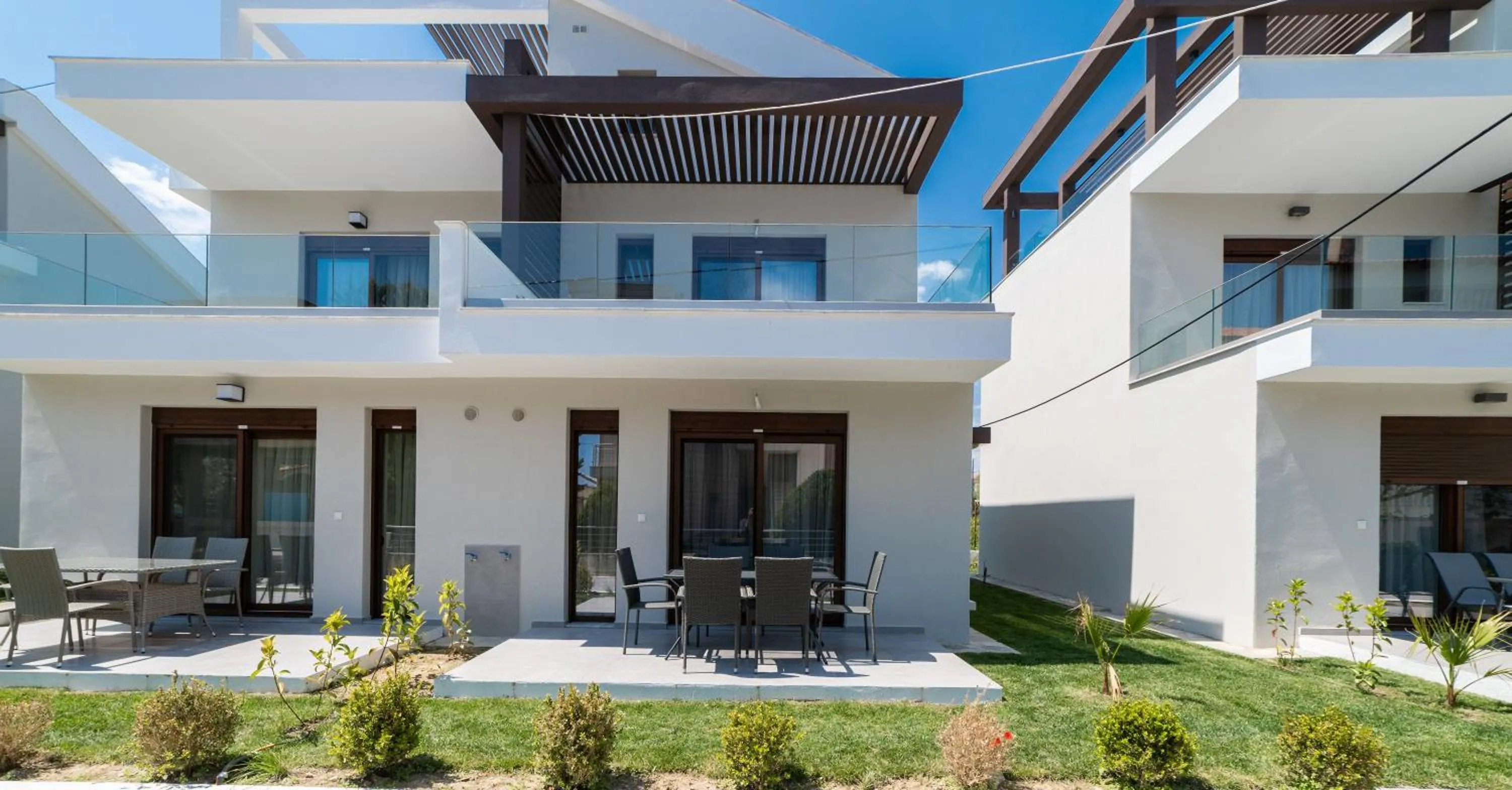 Property building in Argilos & Argilos Deluxe Residential Complexes