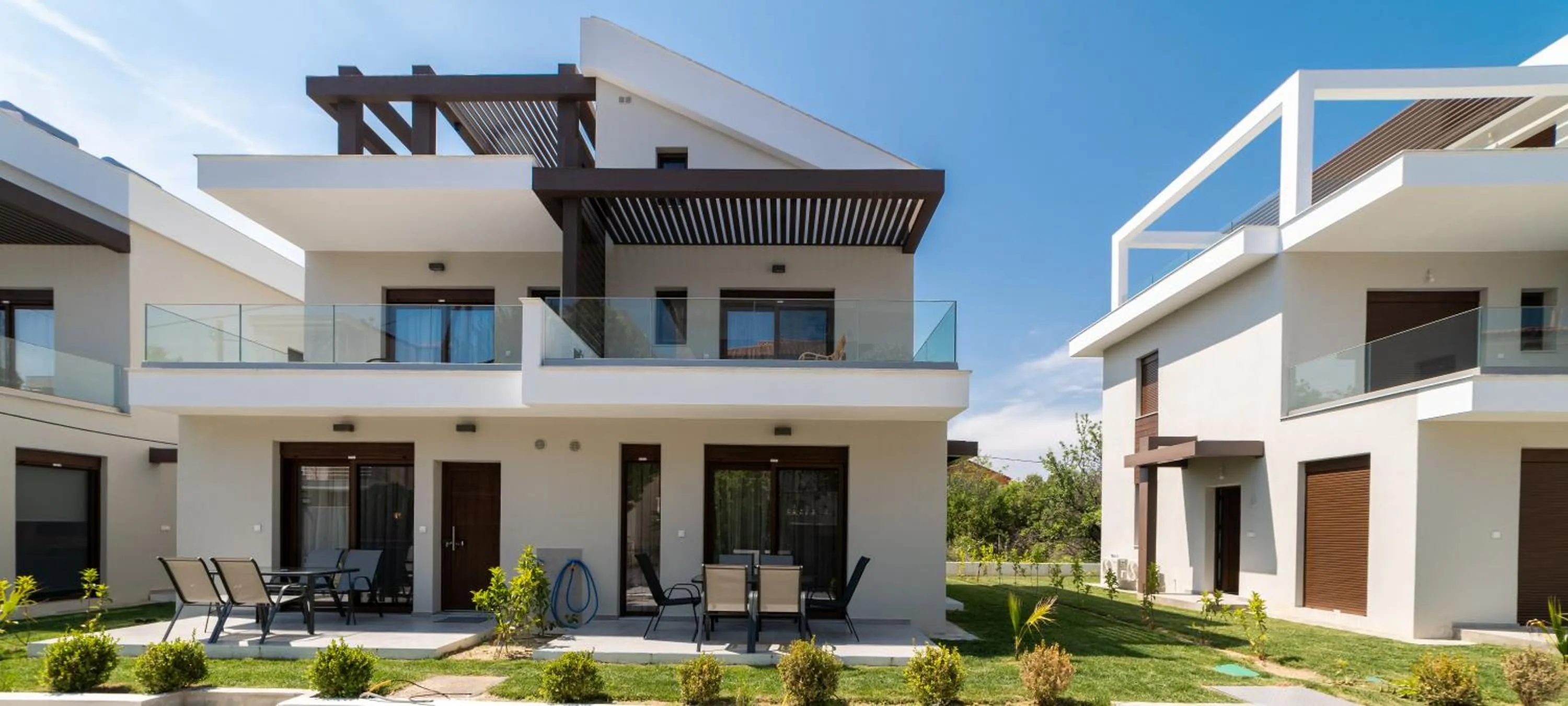 Property building in Argilos & Argilos Deluxe Residential Complexes