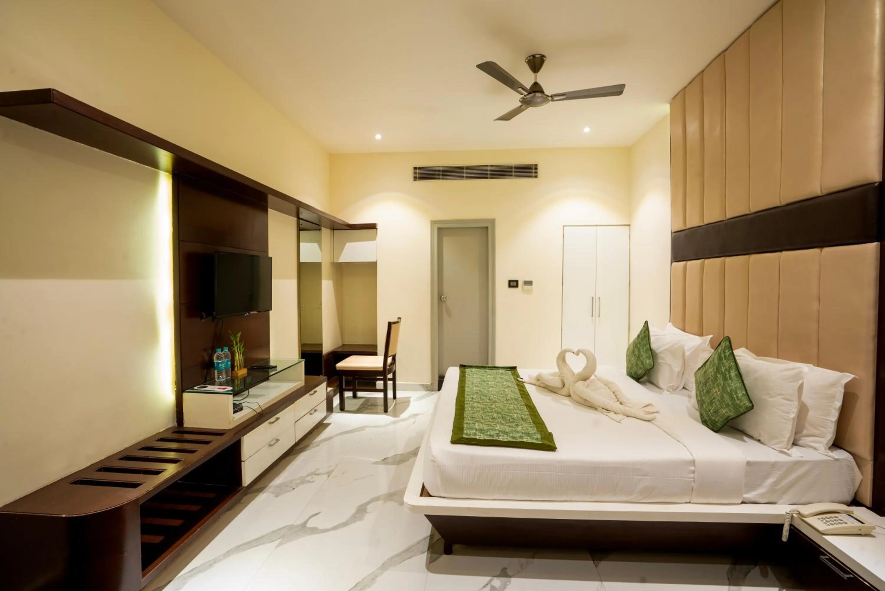 Bed in PARK SIGNATURE HOTELS - Royal Benza