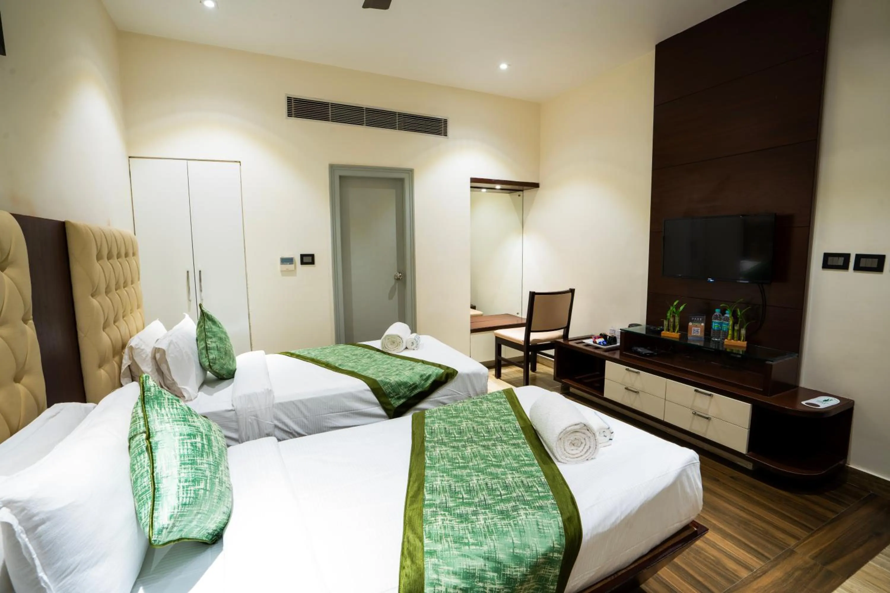 Bed in PARK SIGNATURE HOTELS - Royal Benza