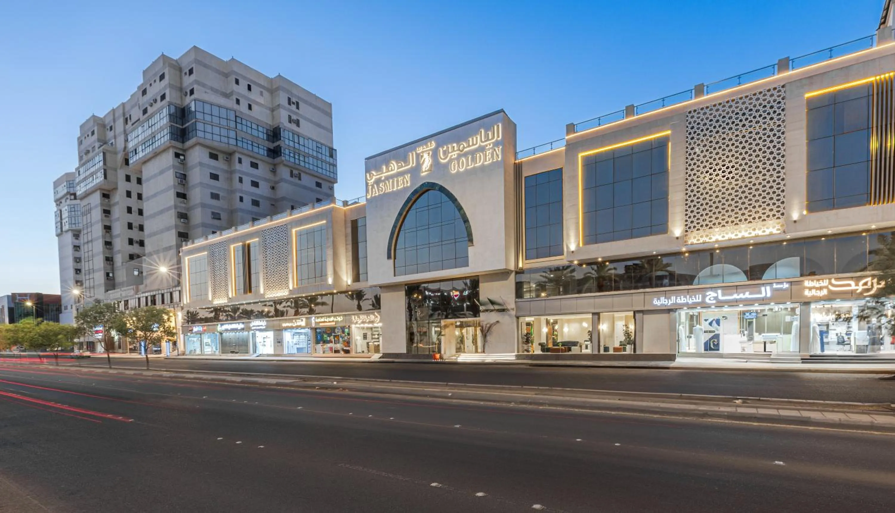 Property building in Jasmien Golden