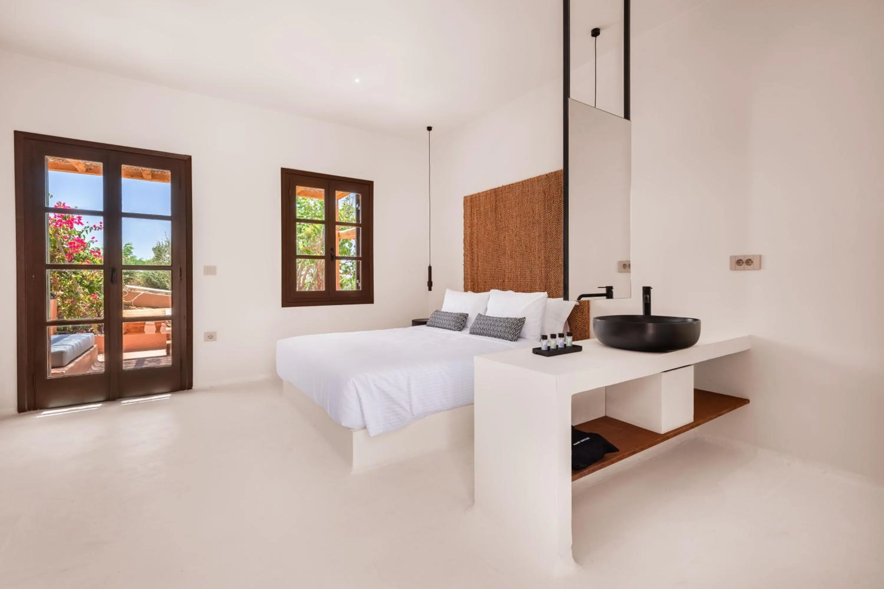 Bed in Akre Hotel - Designed for Adults