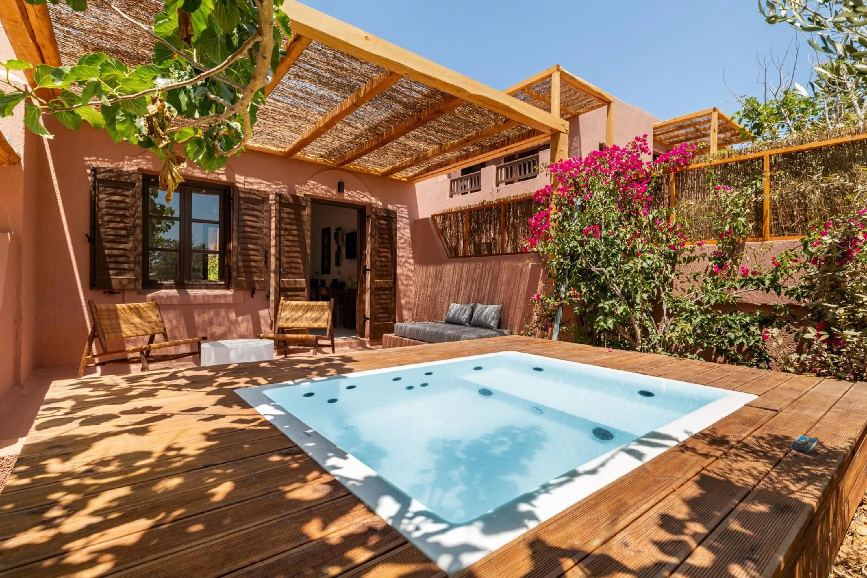 Hot Tub in Akre Hotel - Designed for Adults