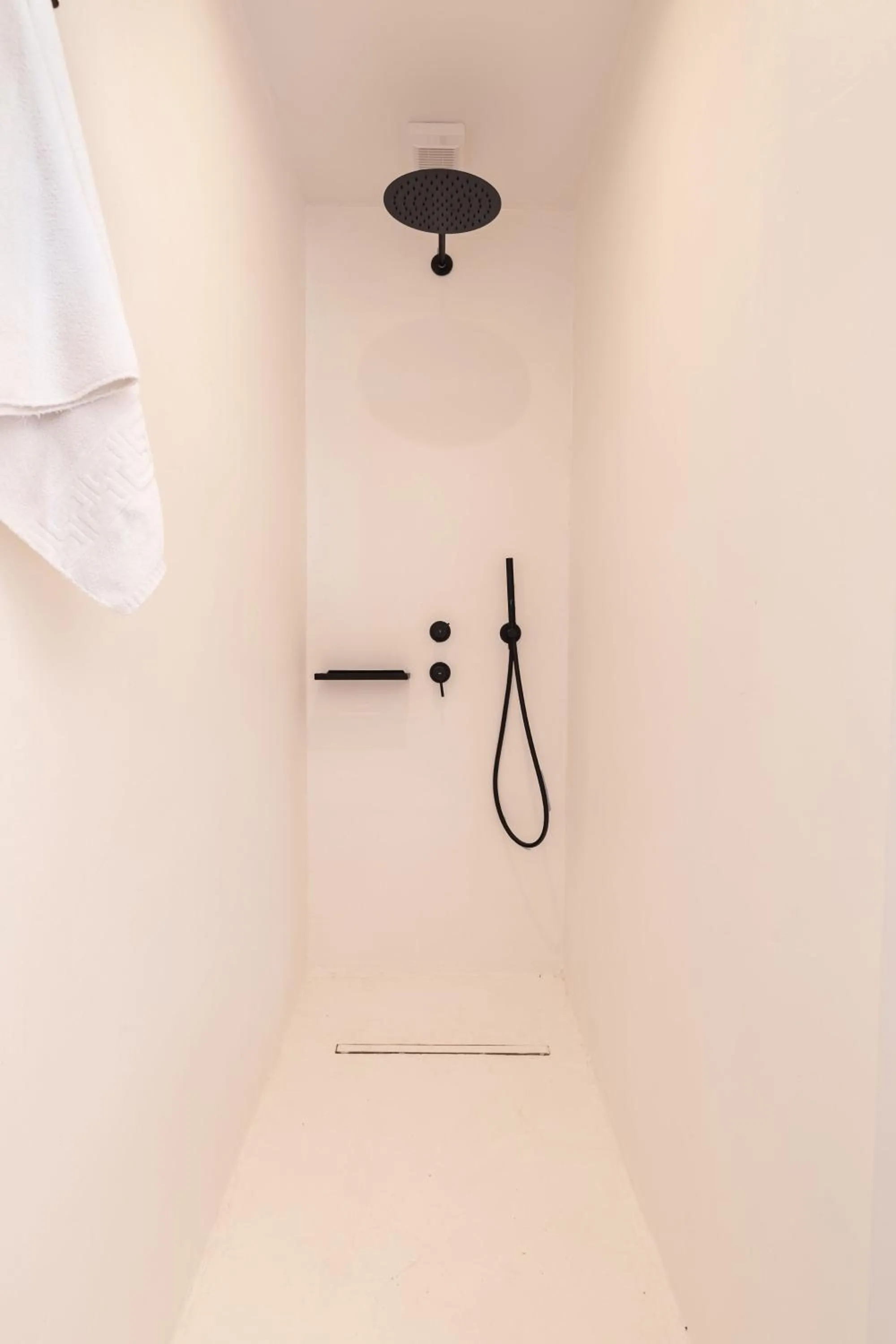 Shower in Akre Hotel - Designed for Adults