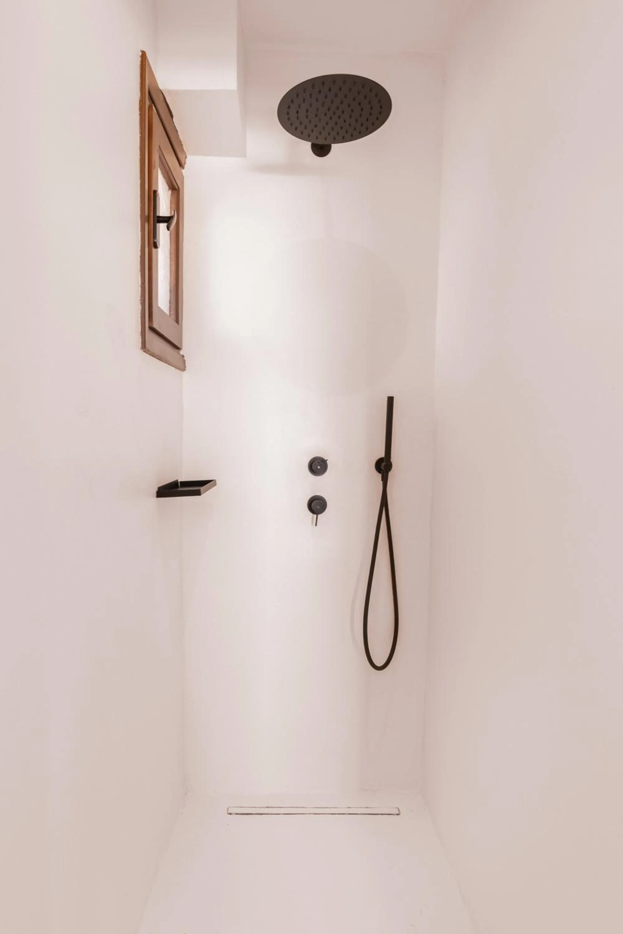 Shower in Akre Hotel - Designed for Adults