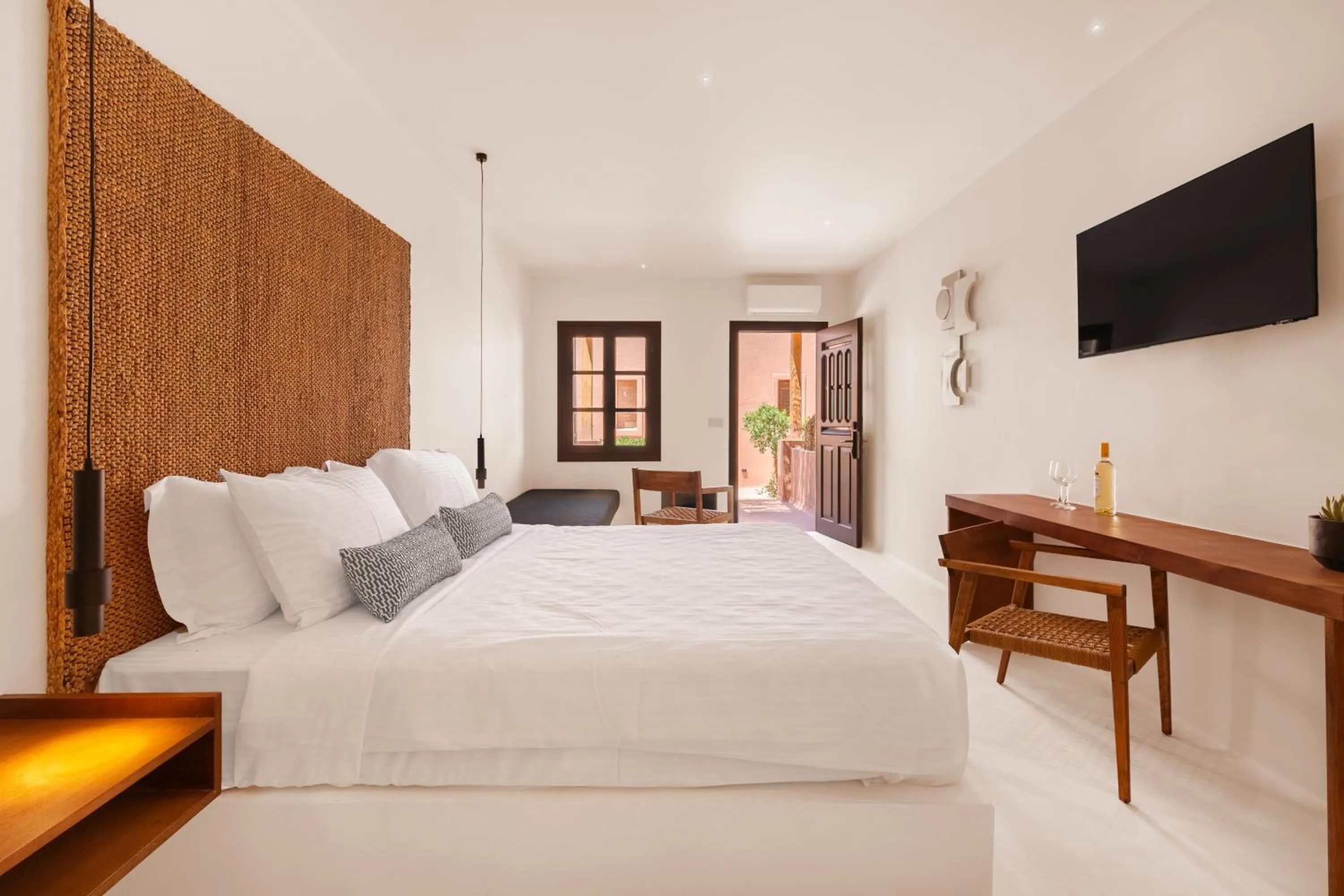 Bedroom, Bed in Akre Hotel - Designed for Adults