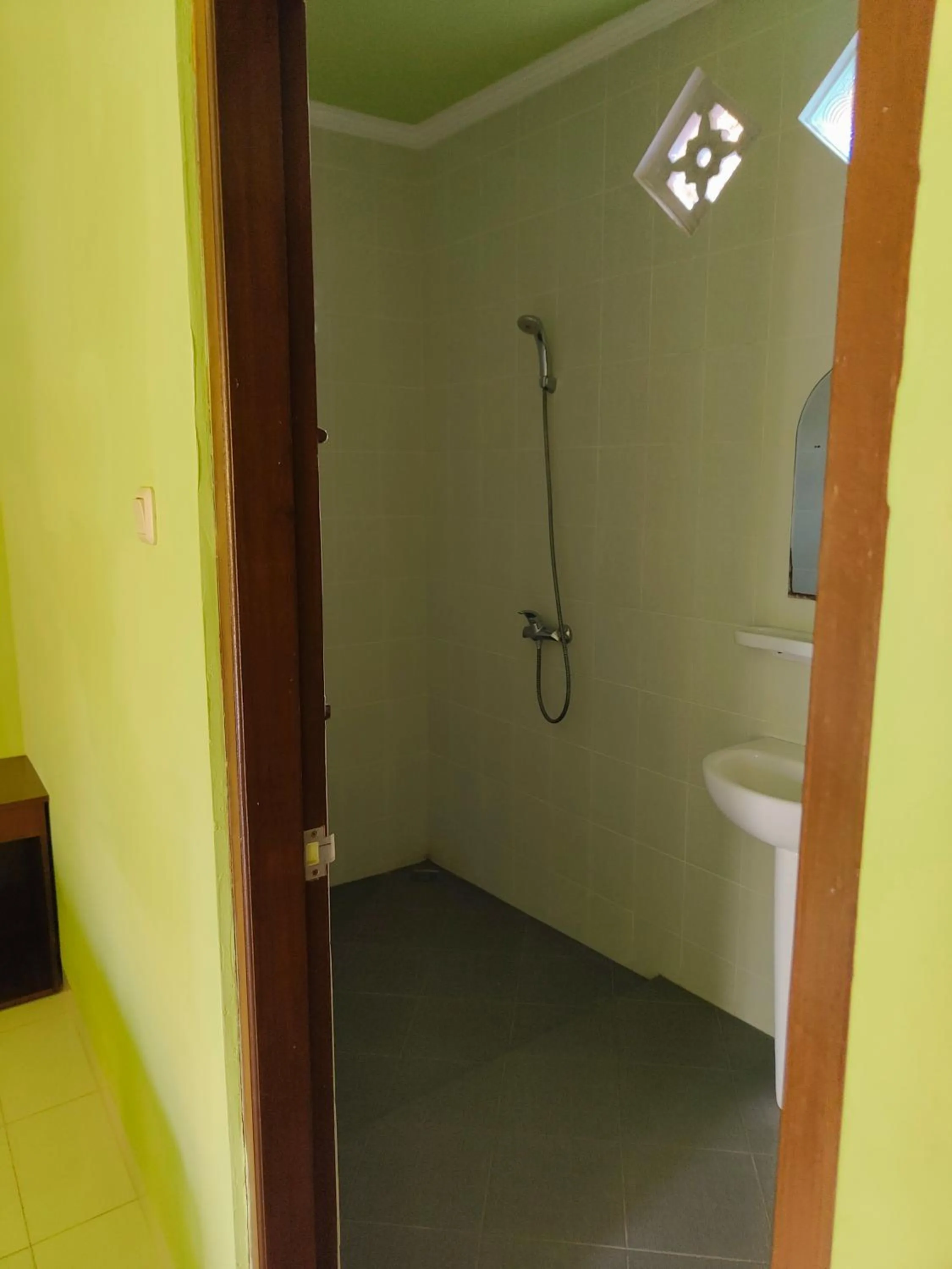 Berlian Inn Kuta Beach