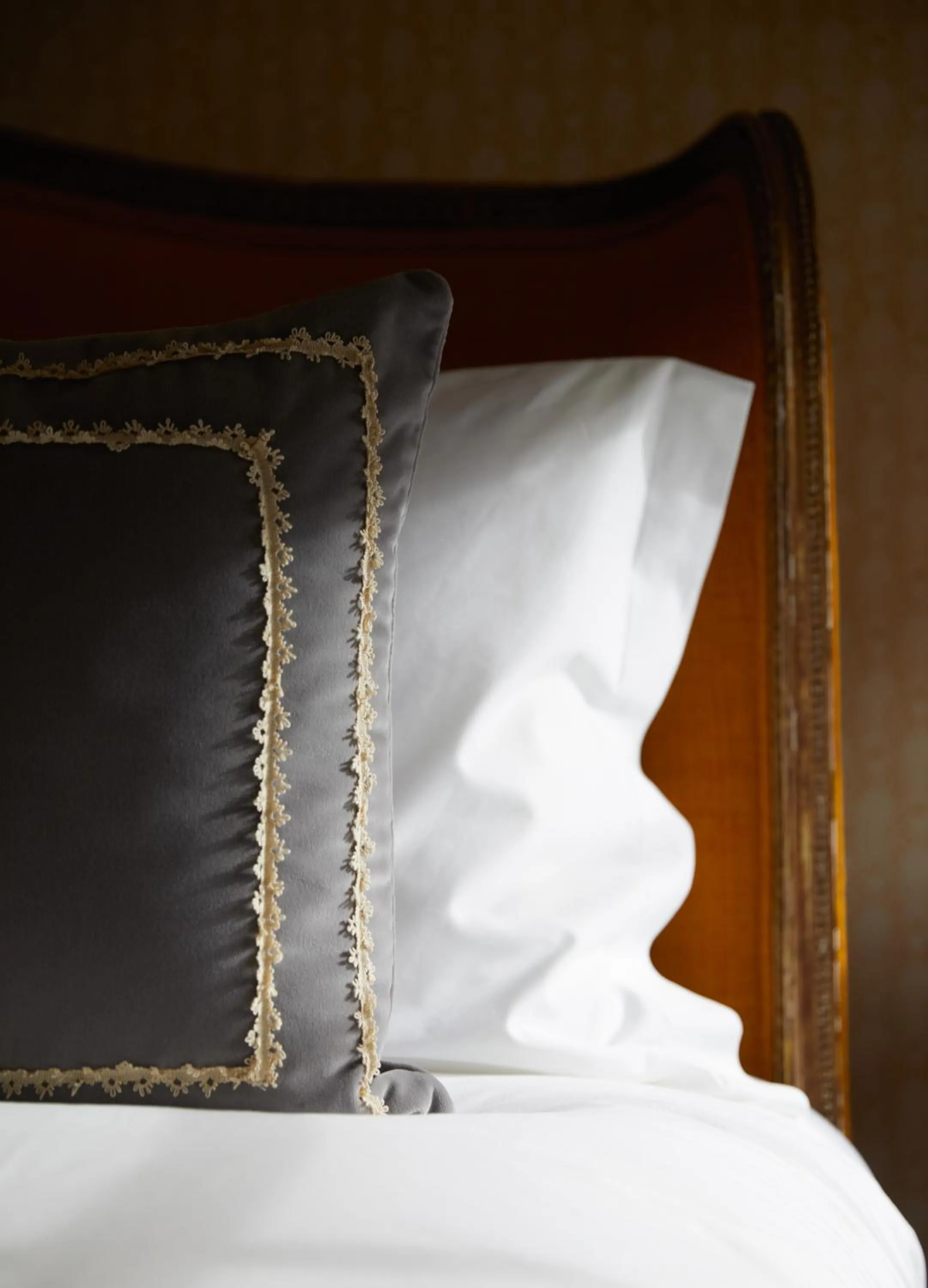 Bed in Henrys Townhouse Marylebone, London