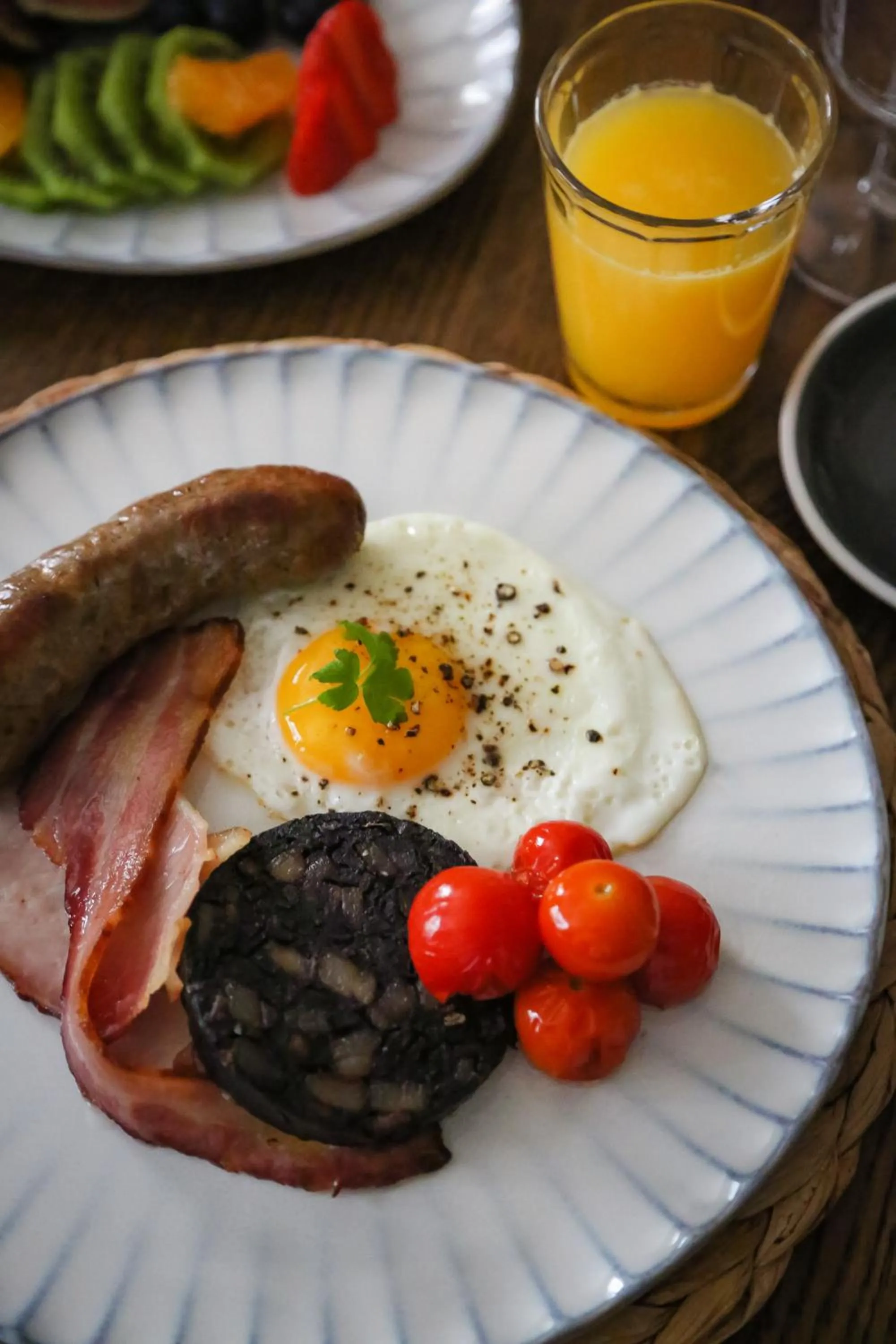 Breakfast in Henrys Townhouse Marylebone, London