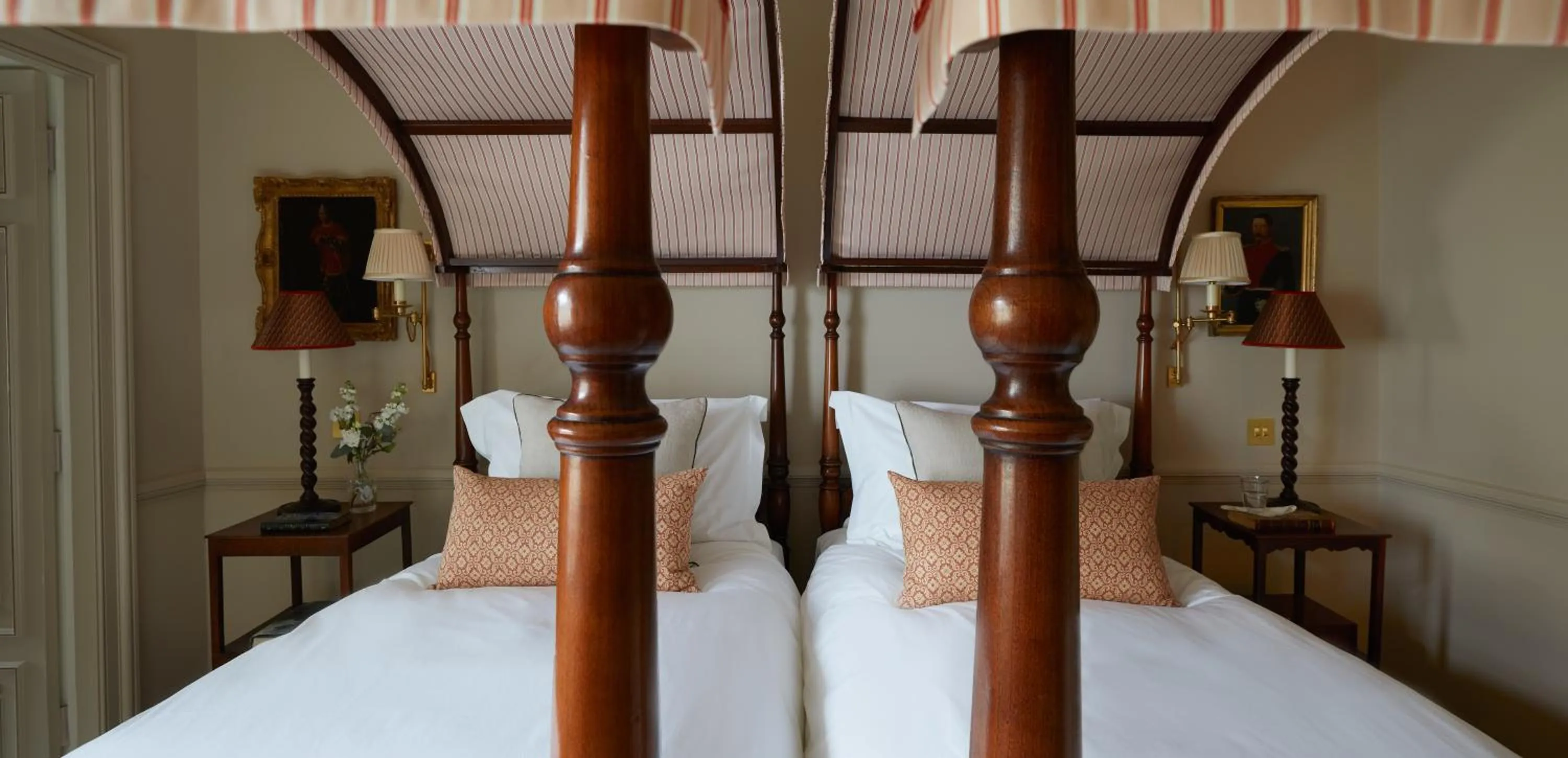 Bed in Henrys Townhouse Marylebone, London