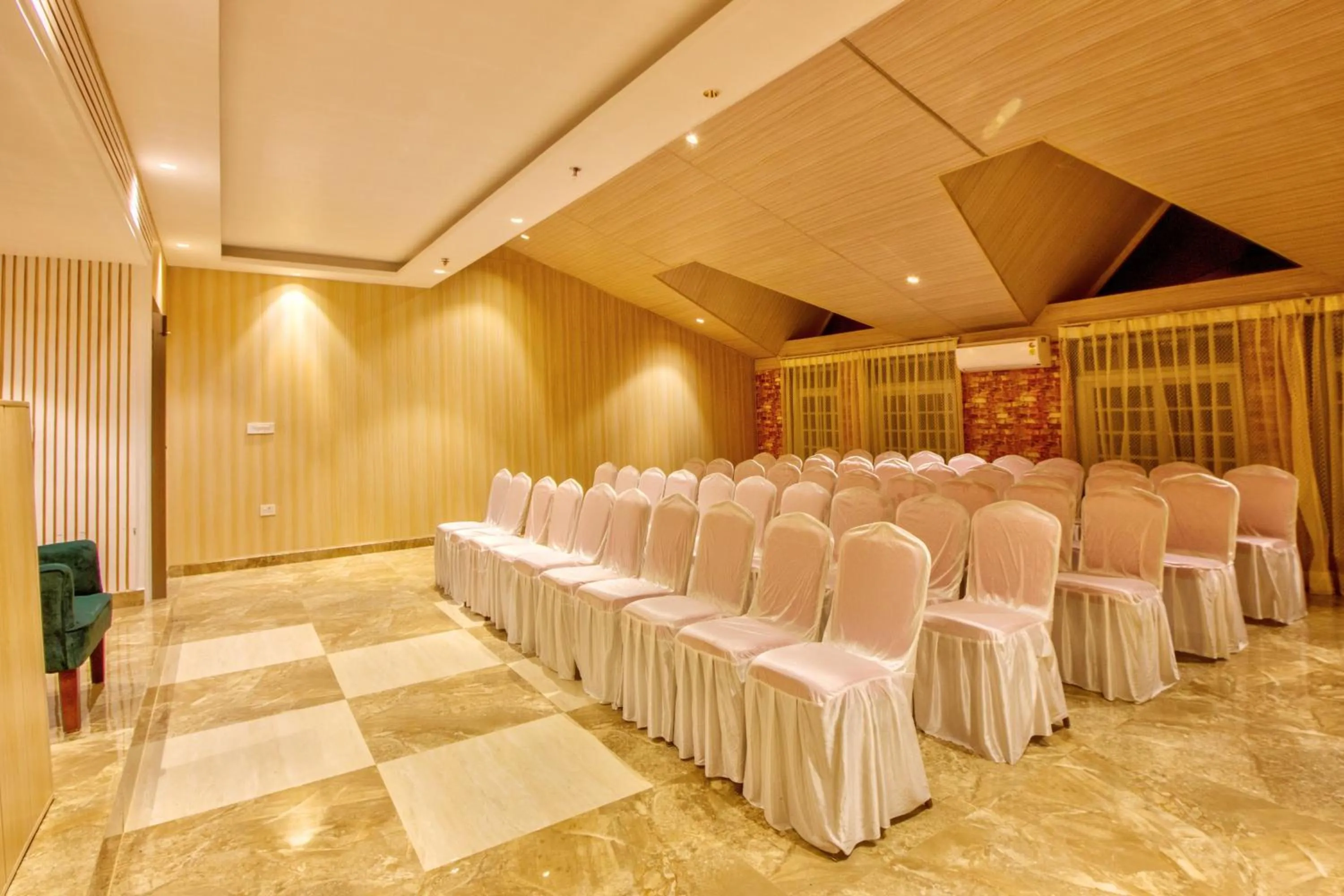 Business facilities in Hotel Katson Castle Dharamshala
