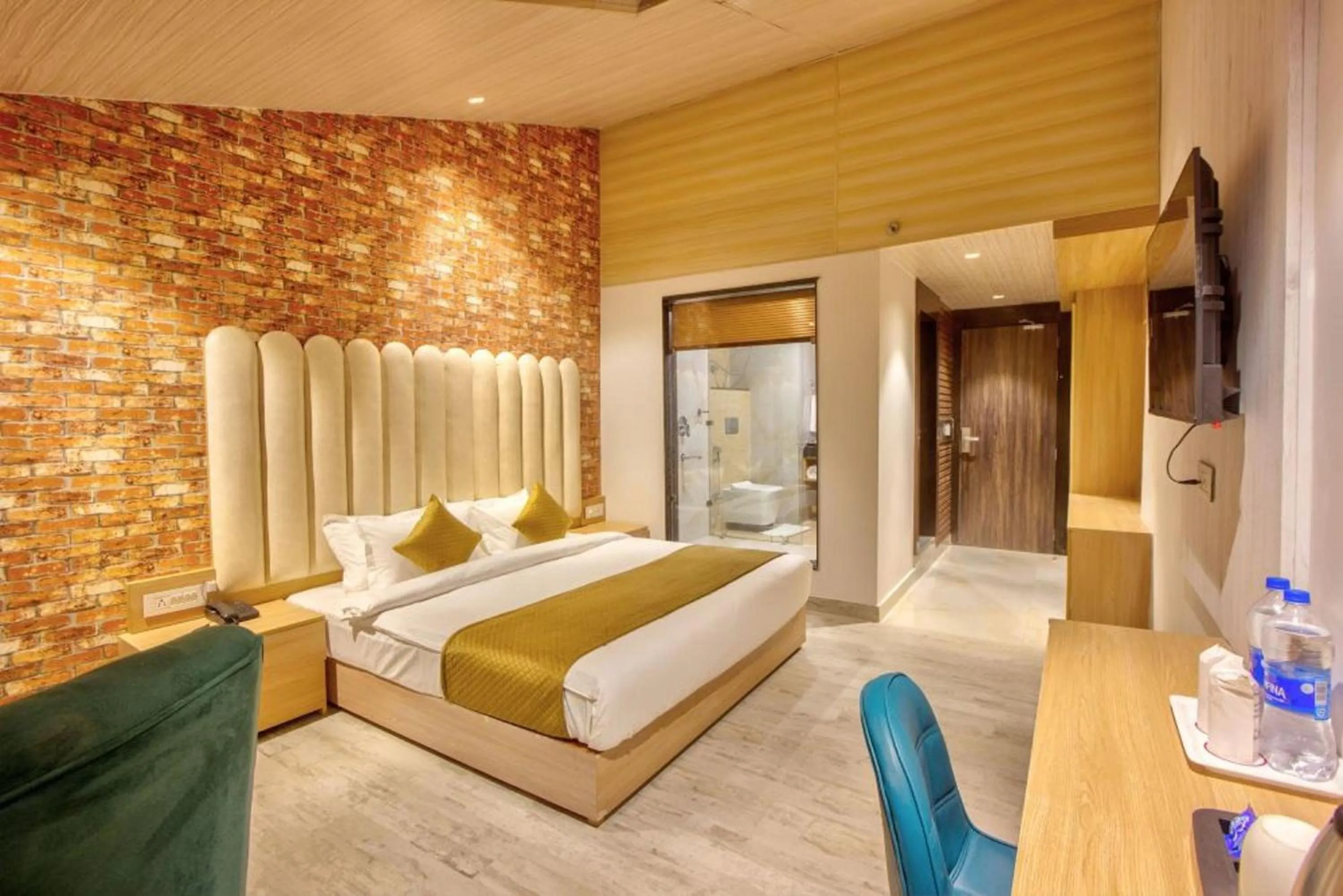 Bed in Hotel Katson Castle Dharamshala