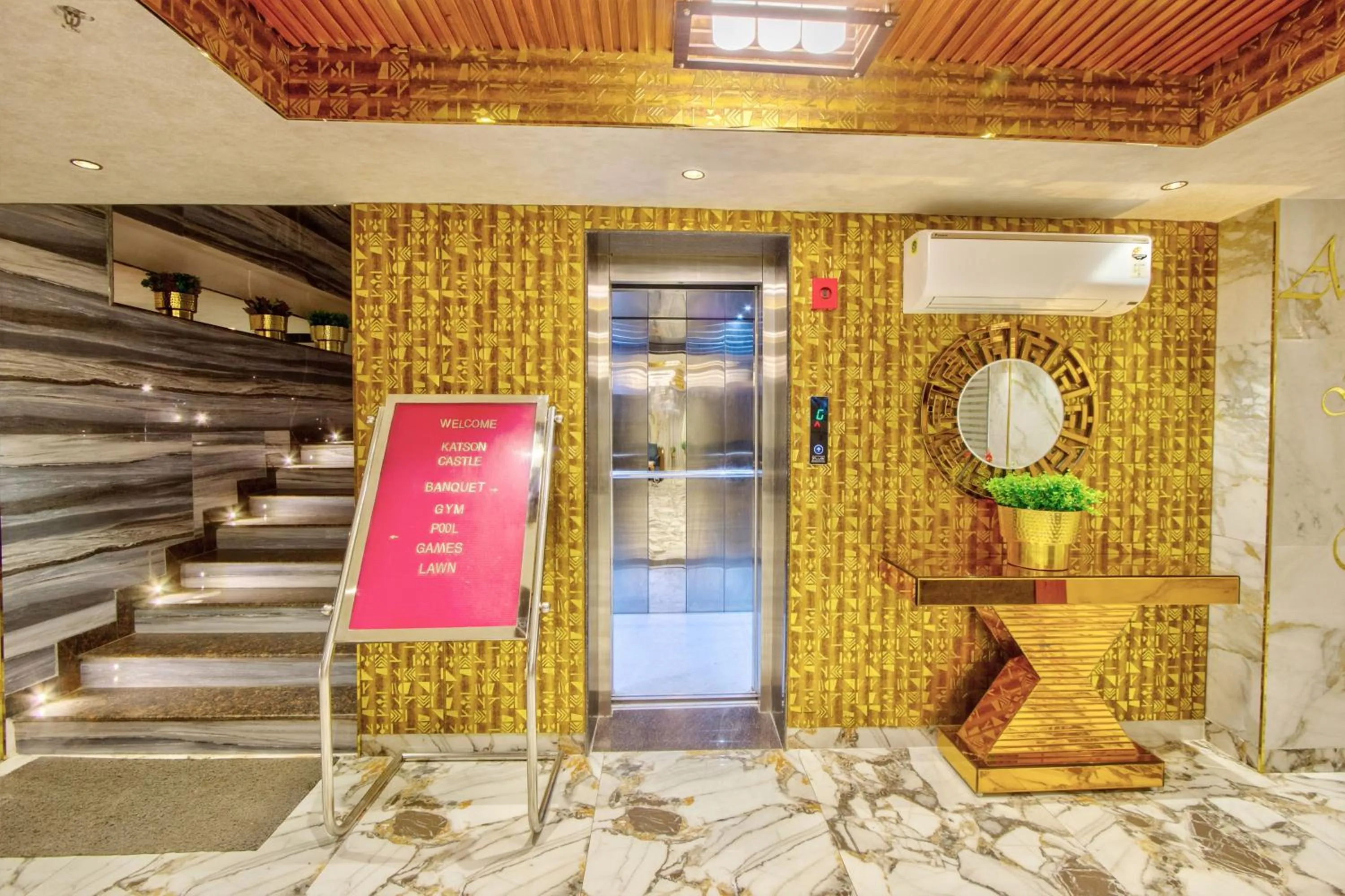 elevator in Hotel Katson Castle Dharamshala