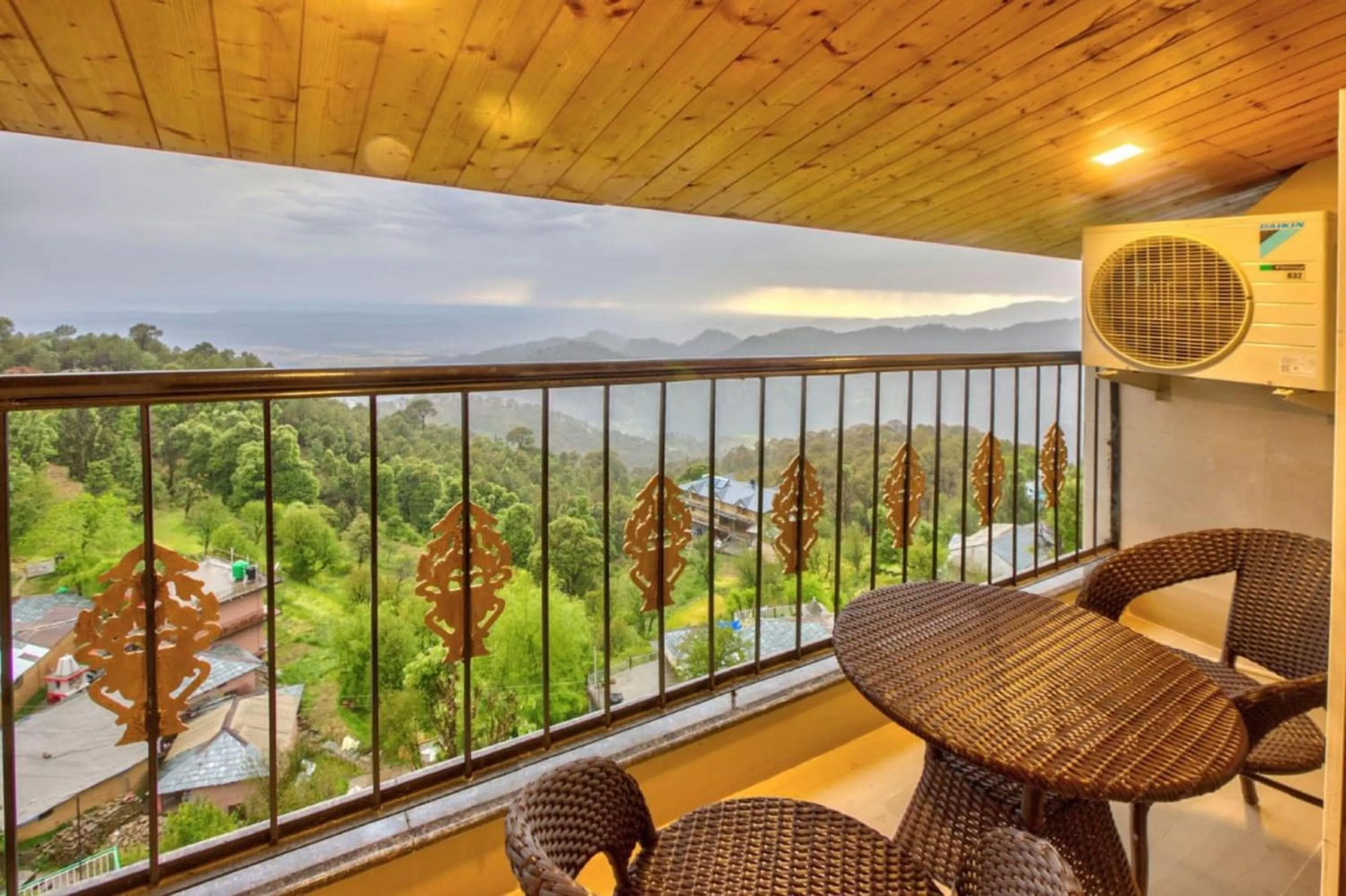Patio in Hotel Katson Castle Dharamshala