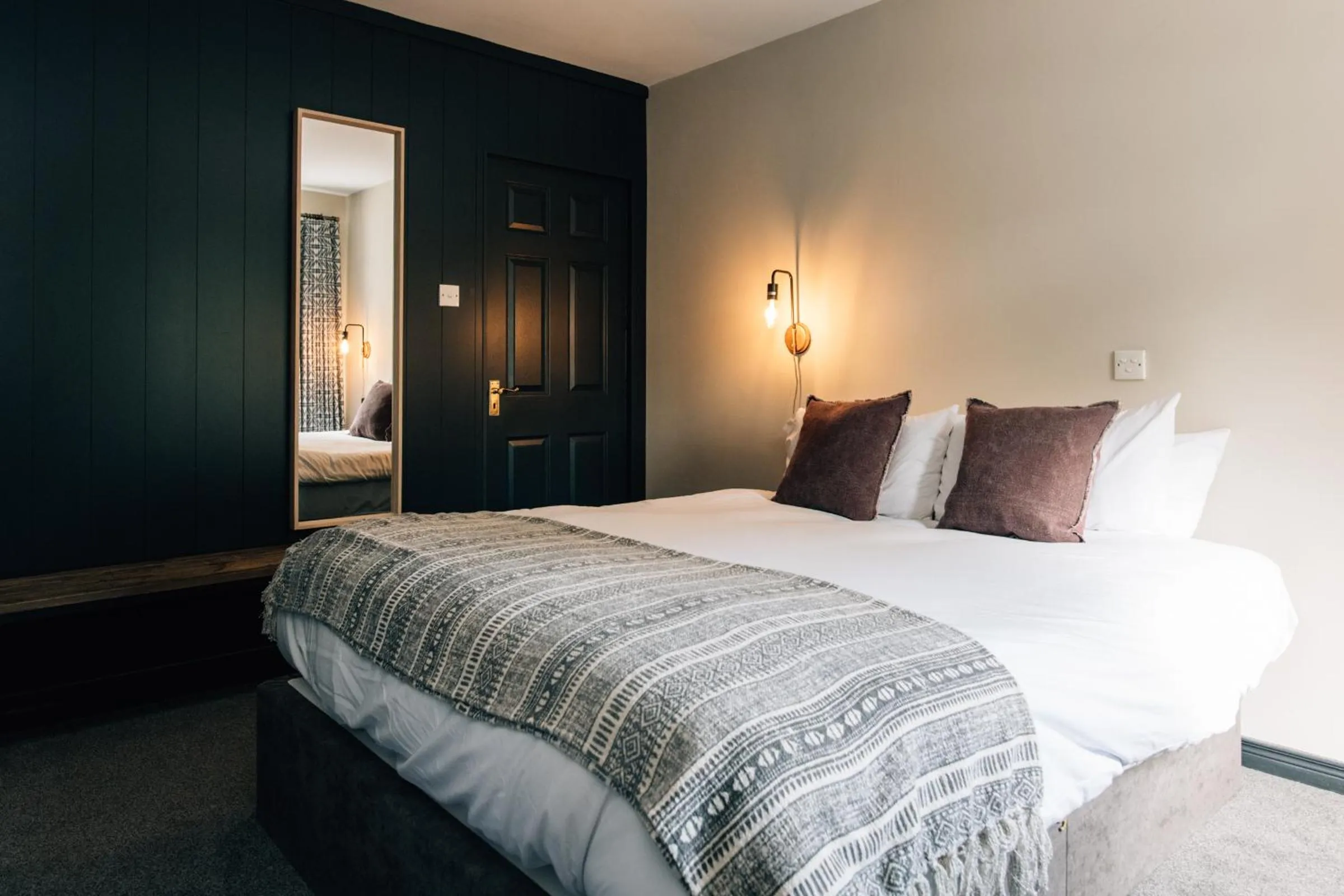 Bed in The Fullerton Arms