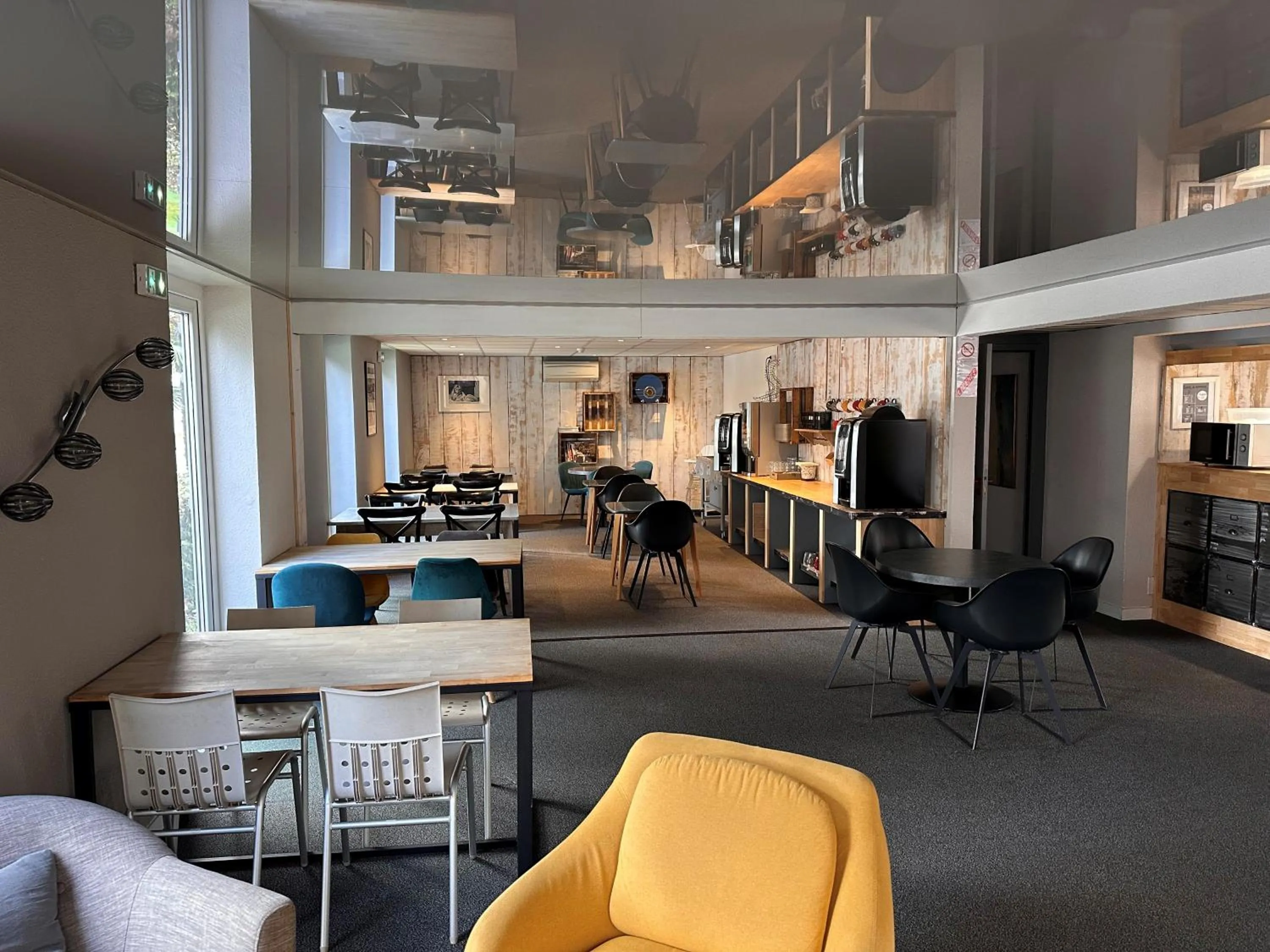 Agape Hotel Niort- Bessines