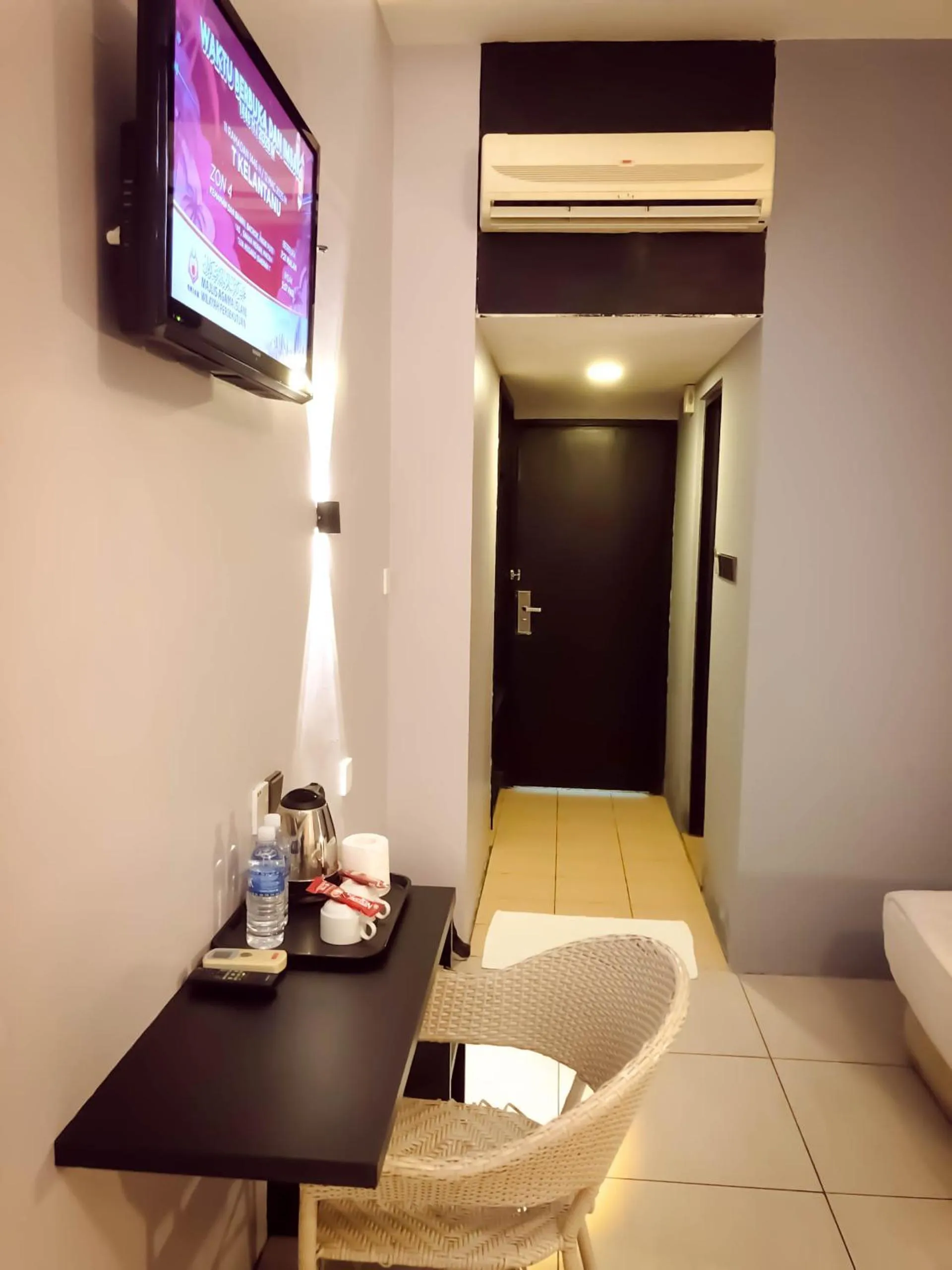 Bed in De Choice Hotel Tawau