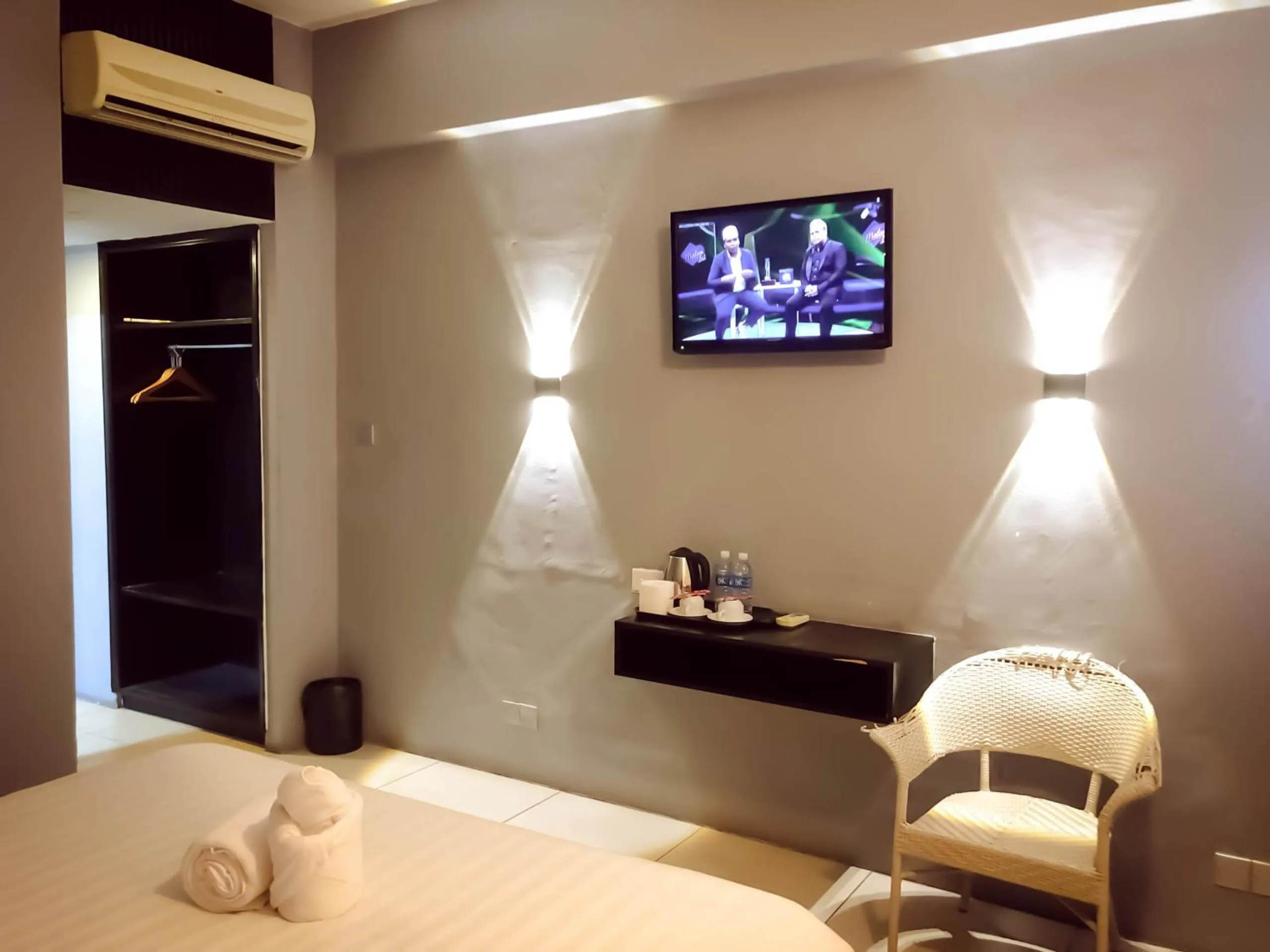 Bed in De Choice Hotel Tawau