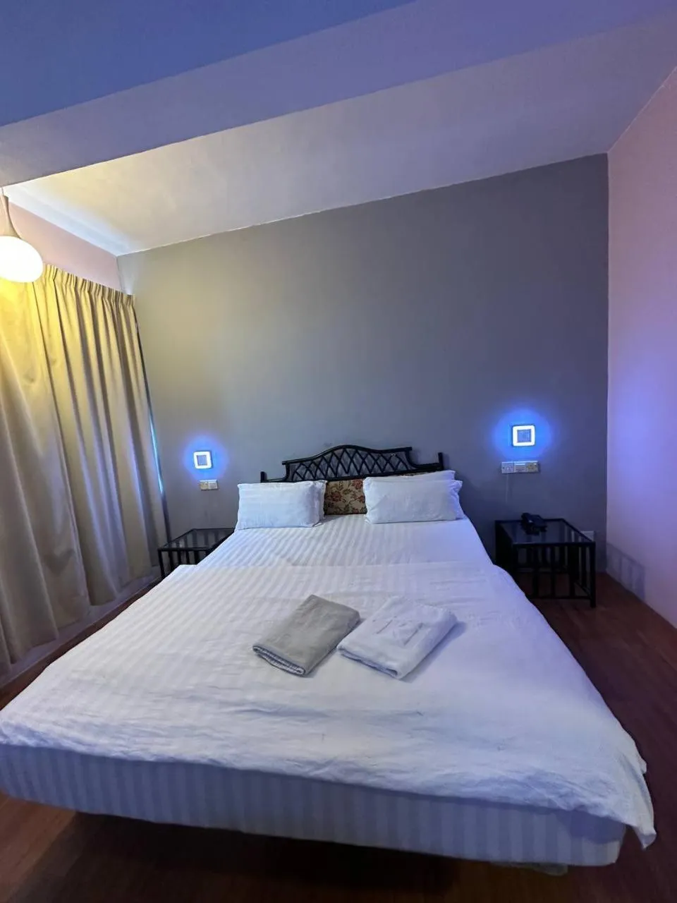 Bed in De Choice Hotel Tawau