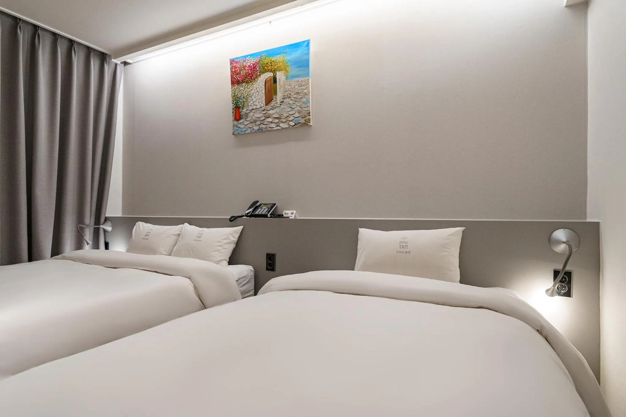 Bed in Hotel Yam Gumi