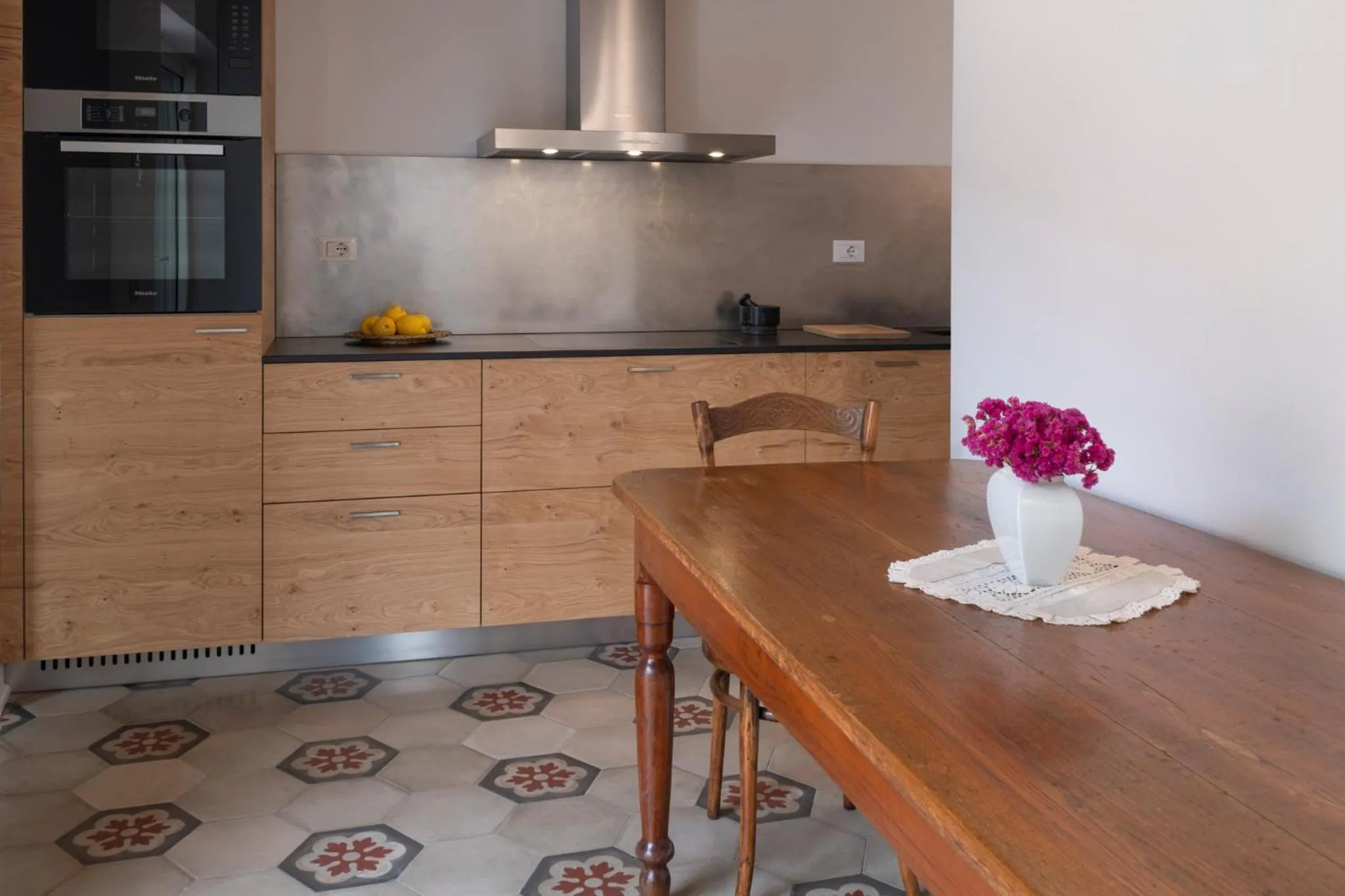 Kitchen or kitchenette in My GuestHouse