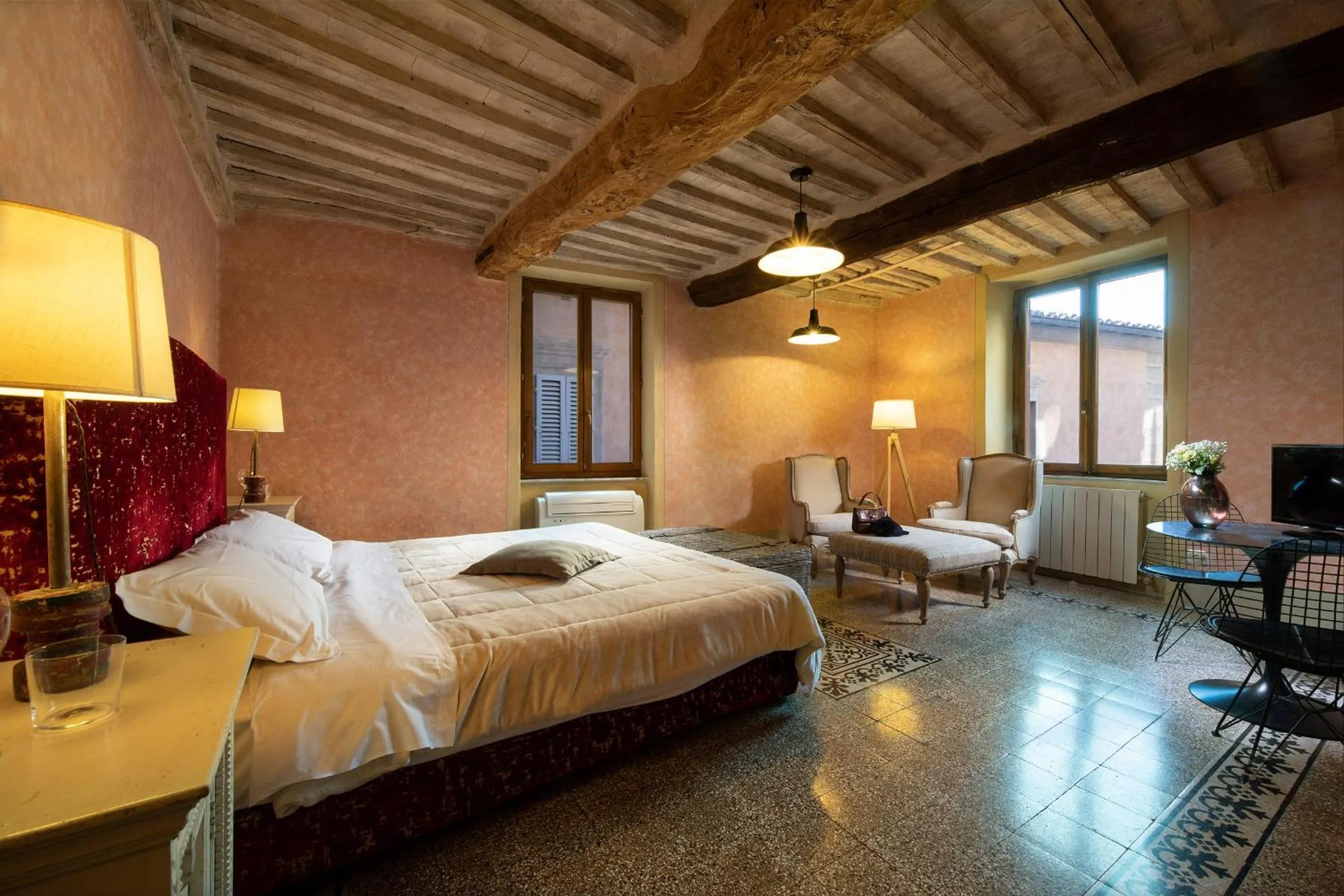 TV and multimedia, Bed in Il Battistero Siena Residenza d'Epoca