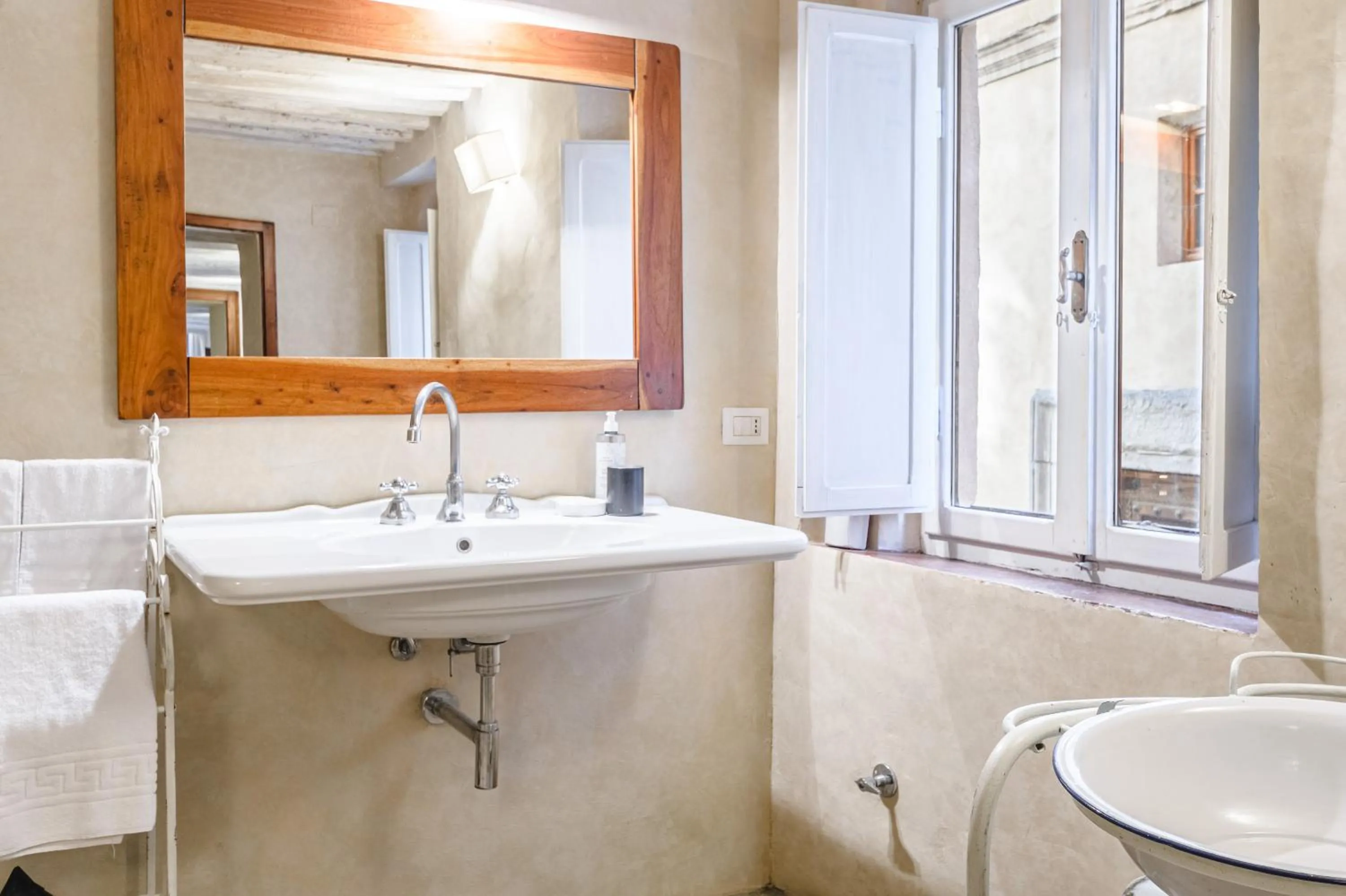 Bathroom in Il Battistero Siena Residenza d'Epoca