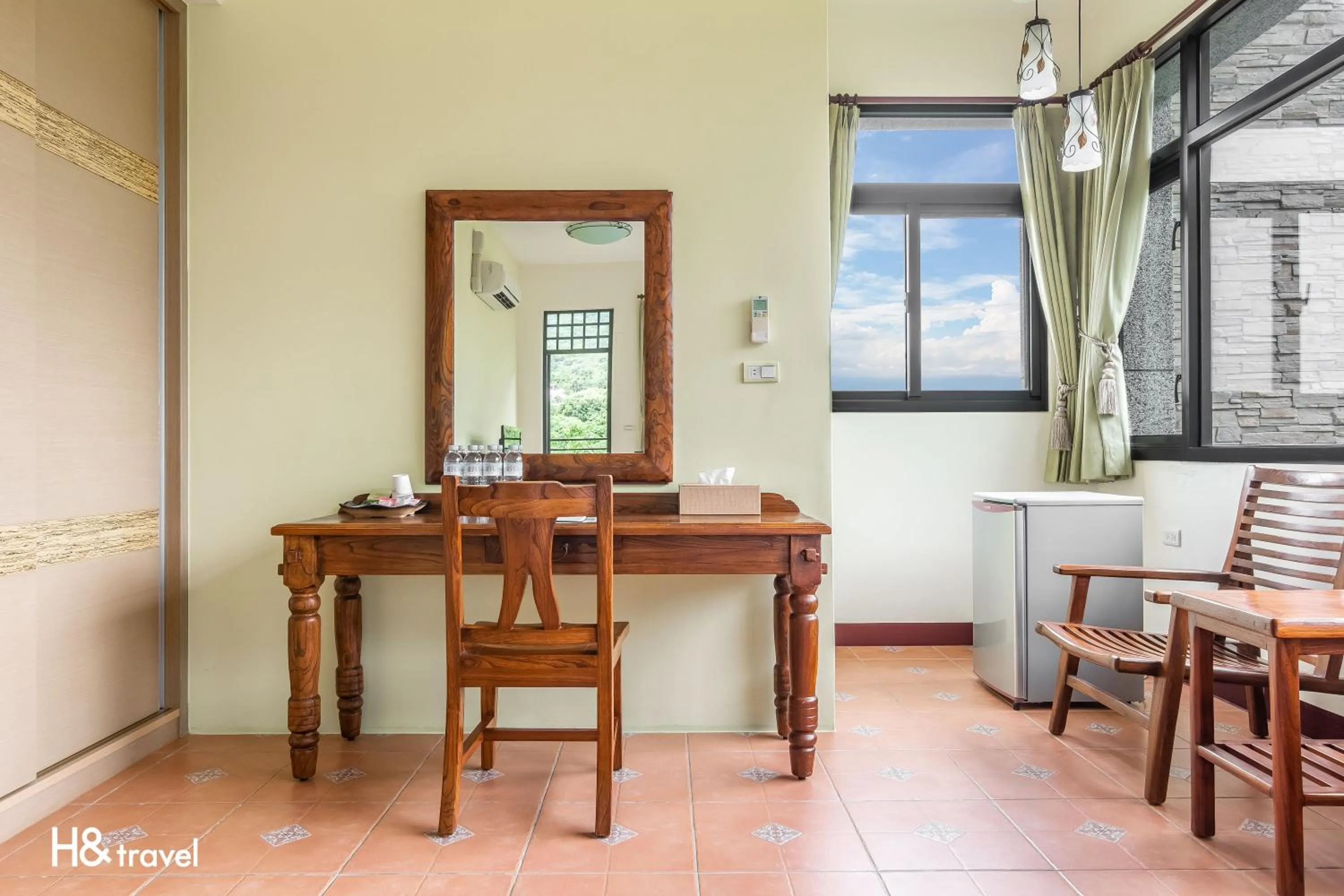 Decorative detail in Qian B&B