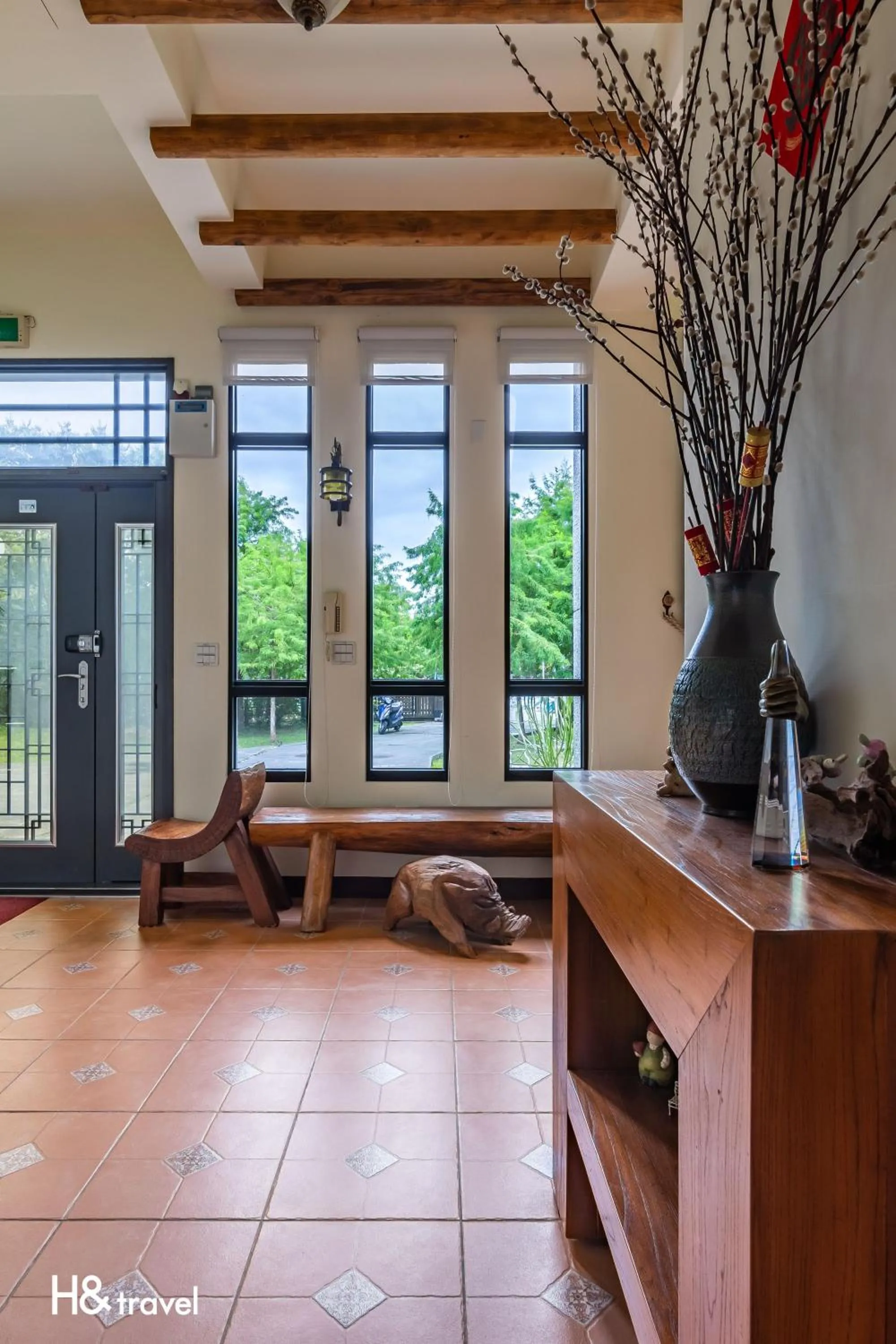 Decorative detail in Qian B&B