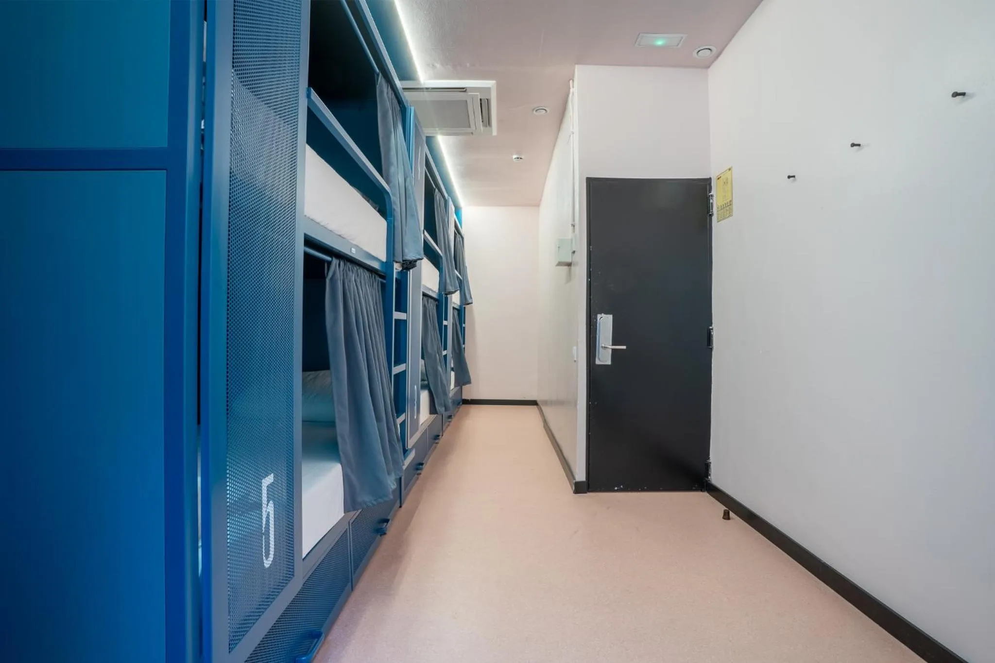 Bed in Ideal Youth Hostel