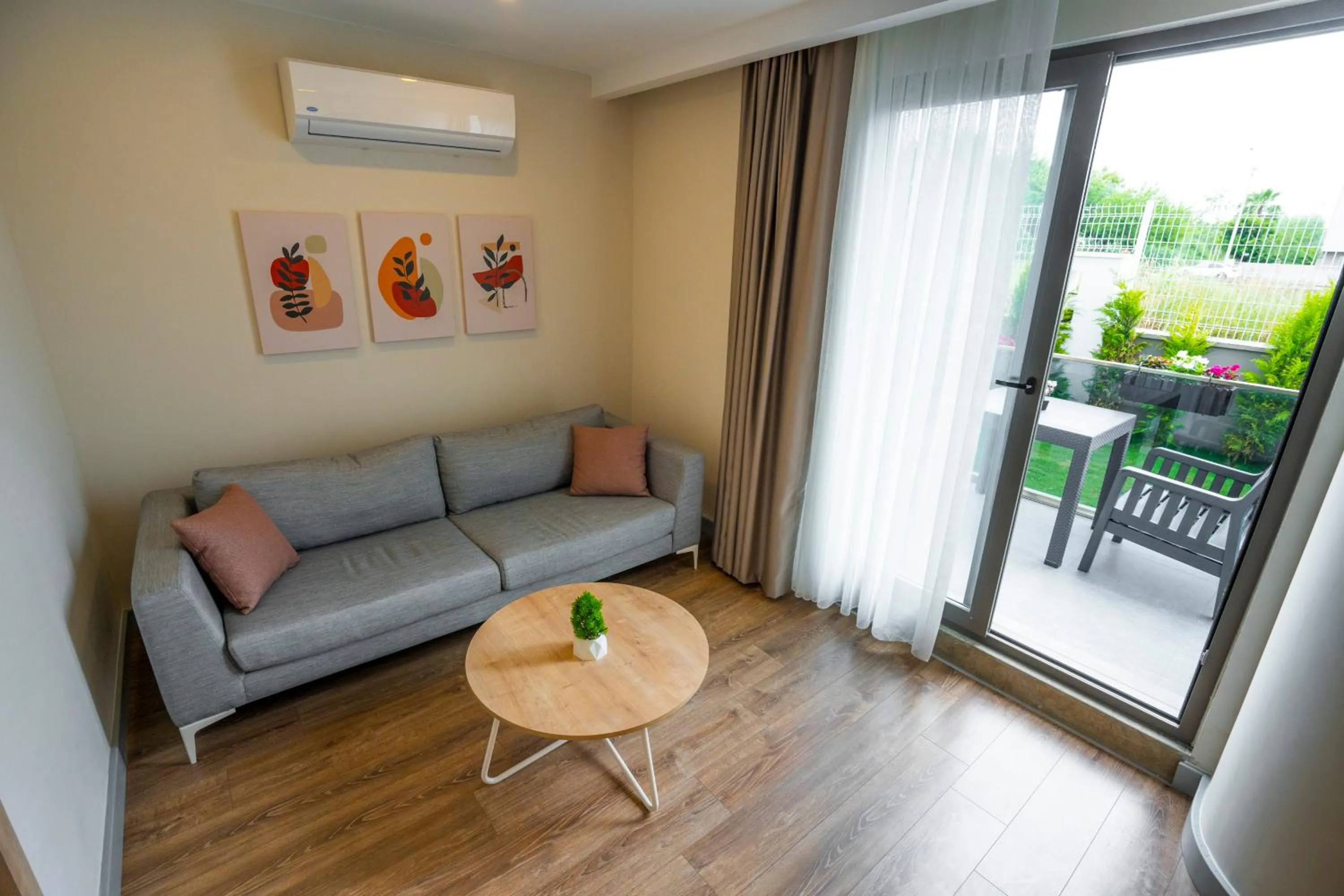 Let'stay Marine Homes