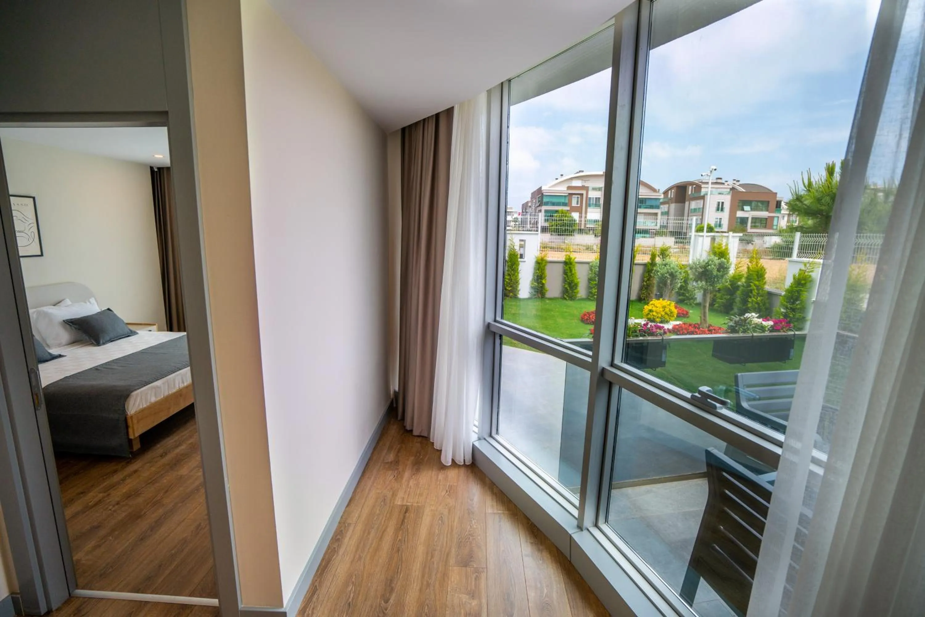 Garden view, Bed in Let'stay Marine Homes