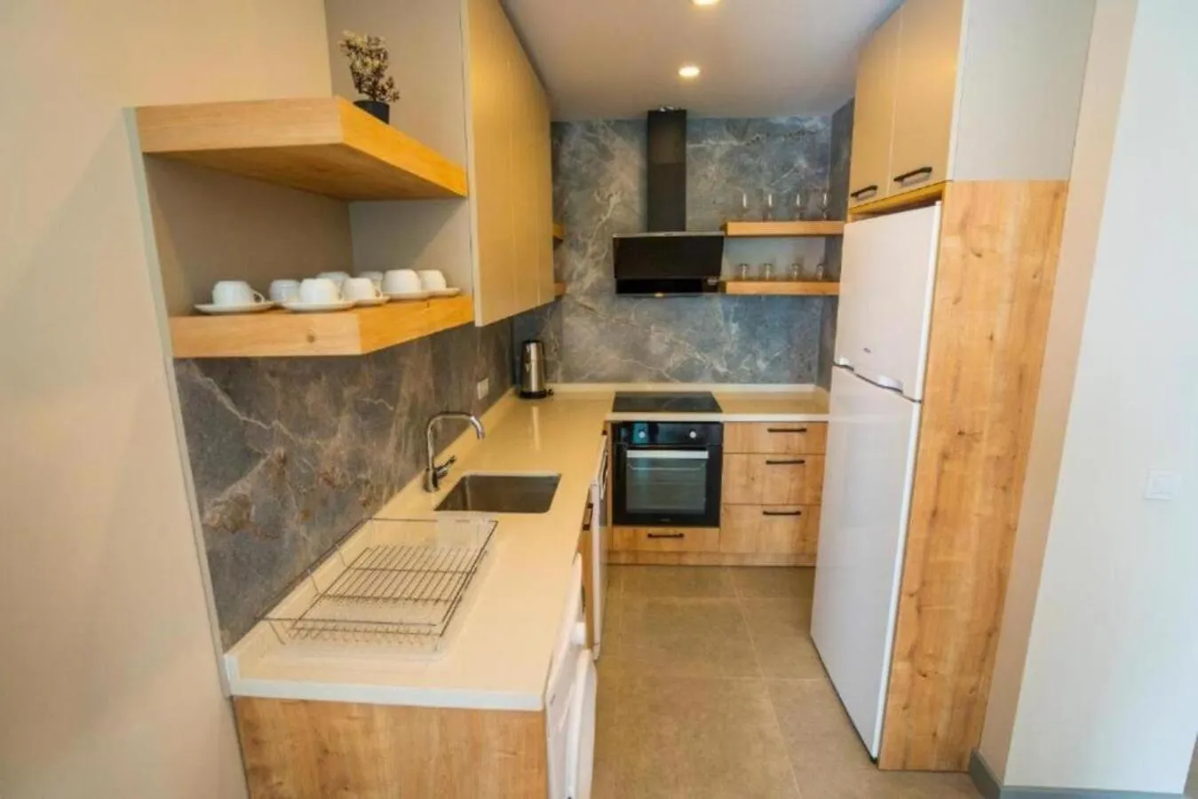 Kitchen or kitchenette in Let'stay Marine Homes