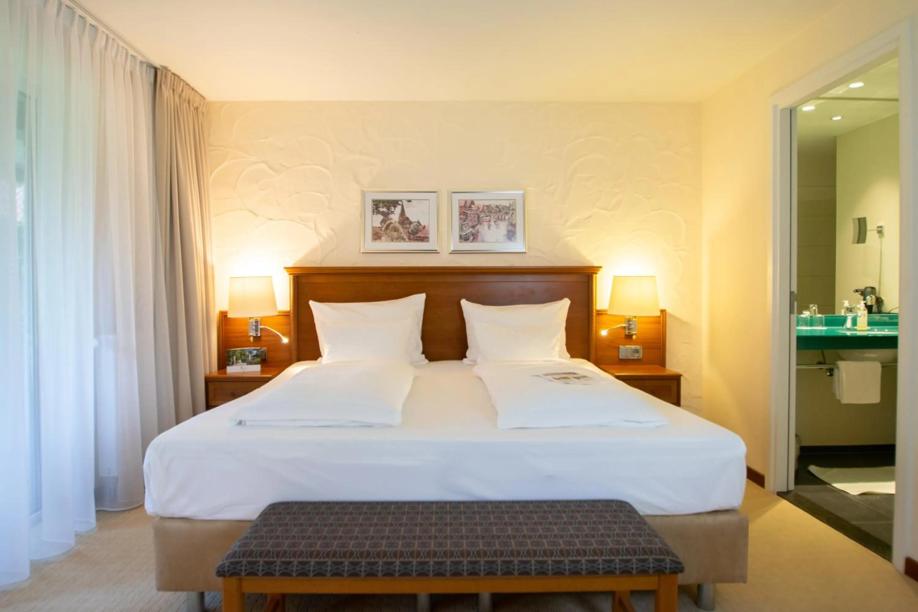 Bed in Fletcher Parkhotel De Wiemsel