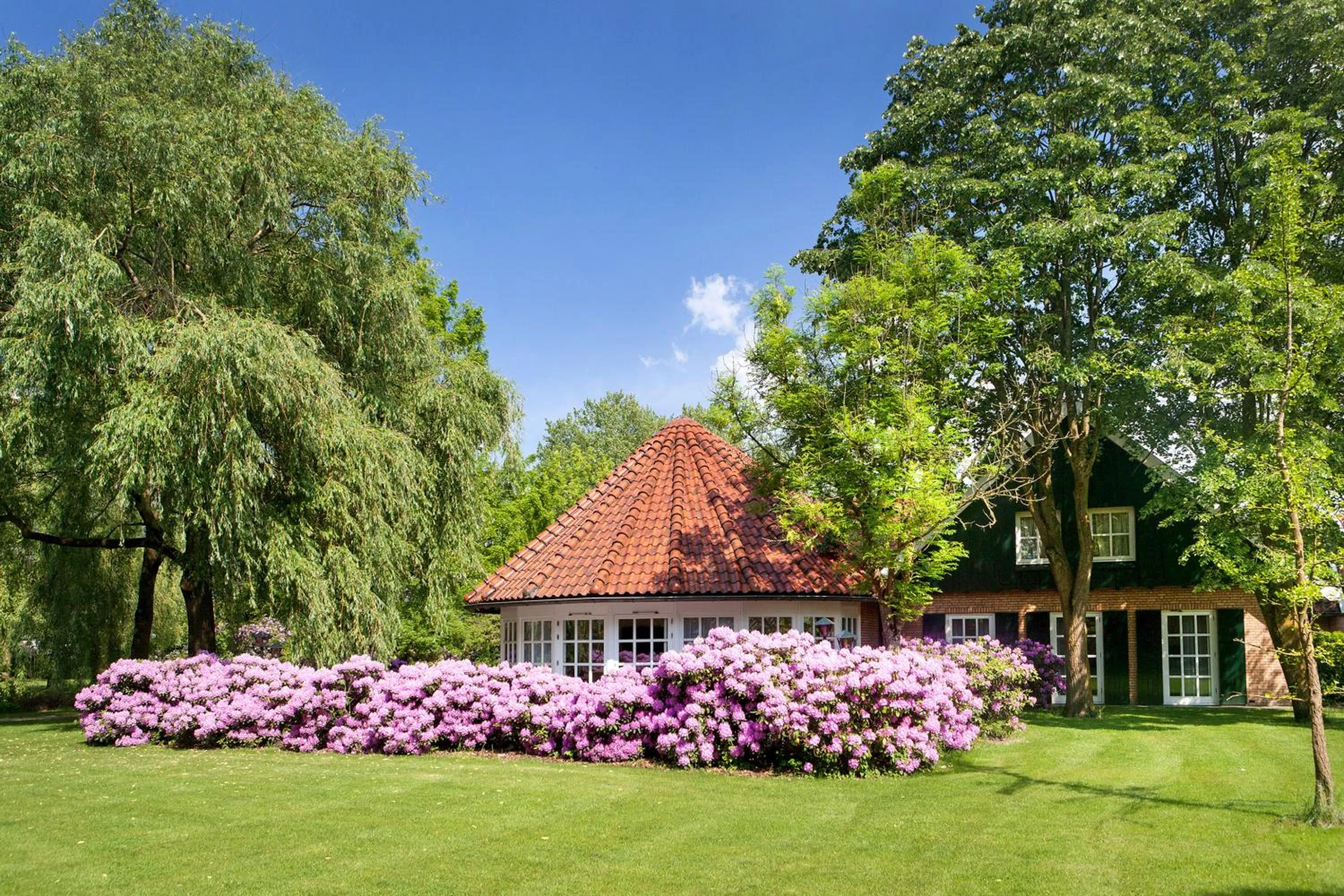 Garden view in Fletcher Parkhotel De Wiemsel
