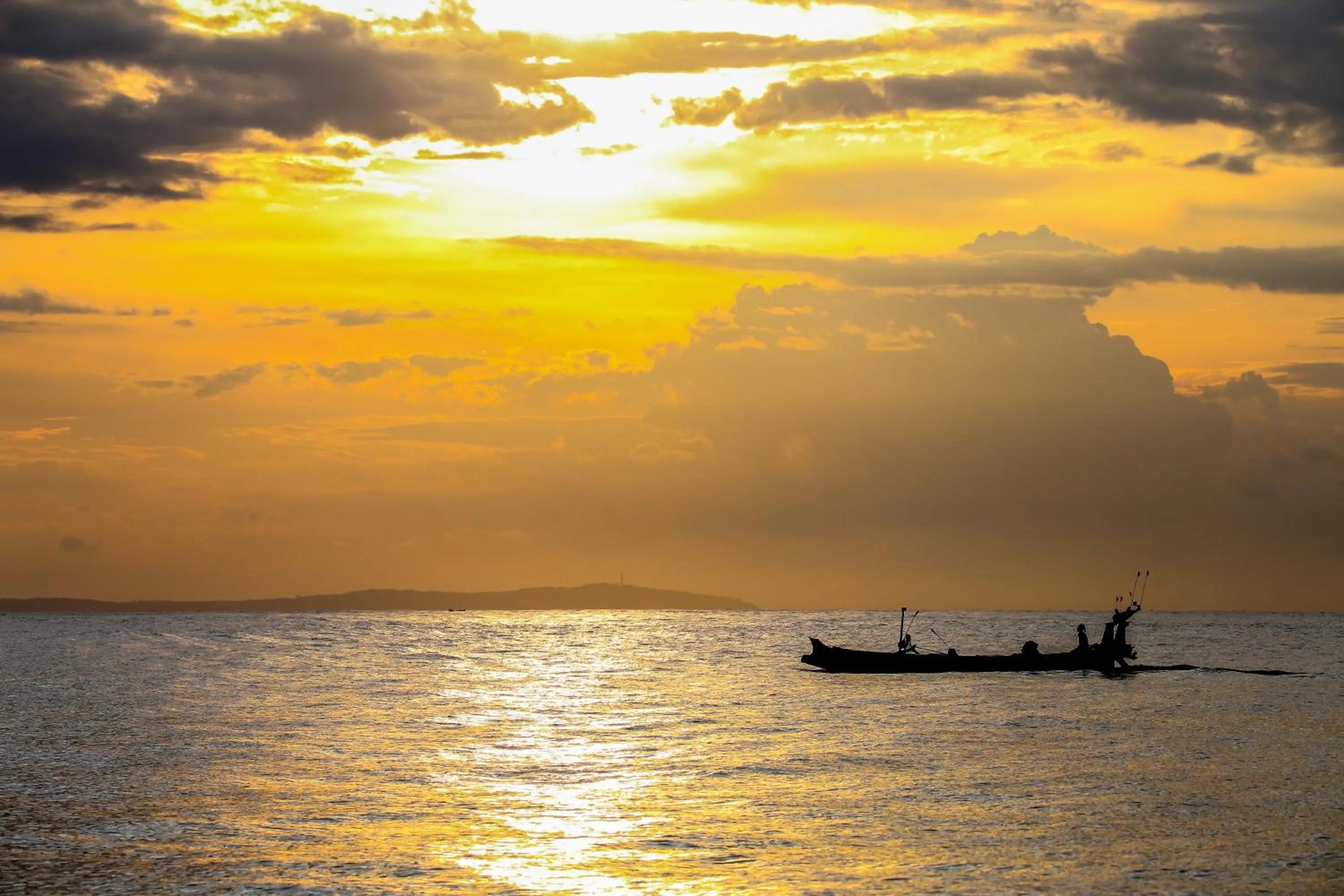 Fishing in Balong Balong Surf Bungalows & Restaurant