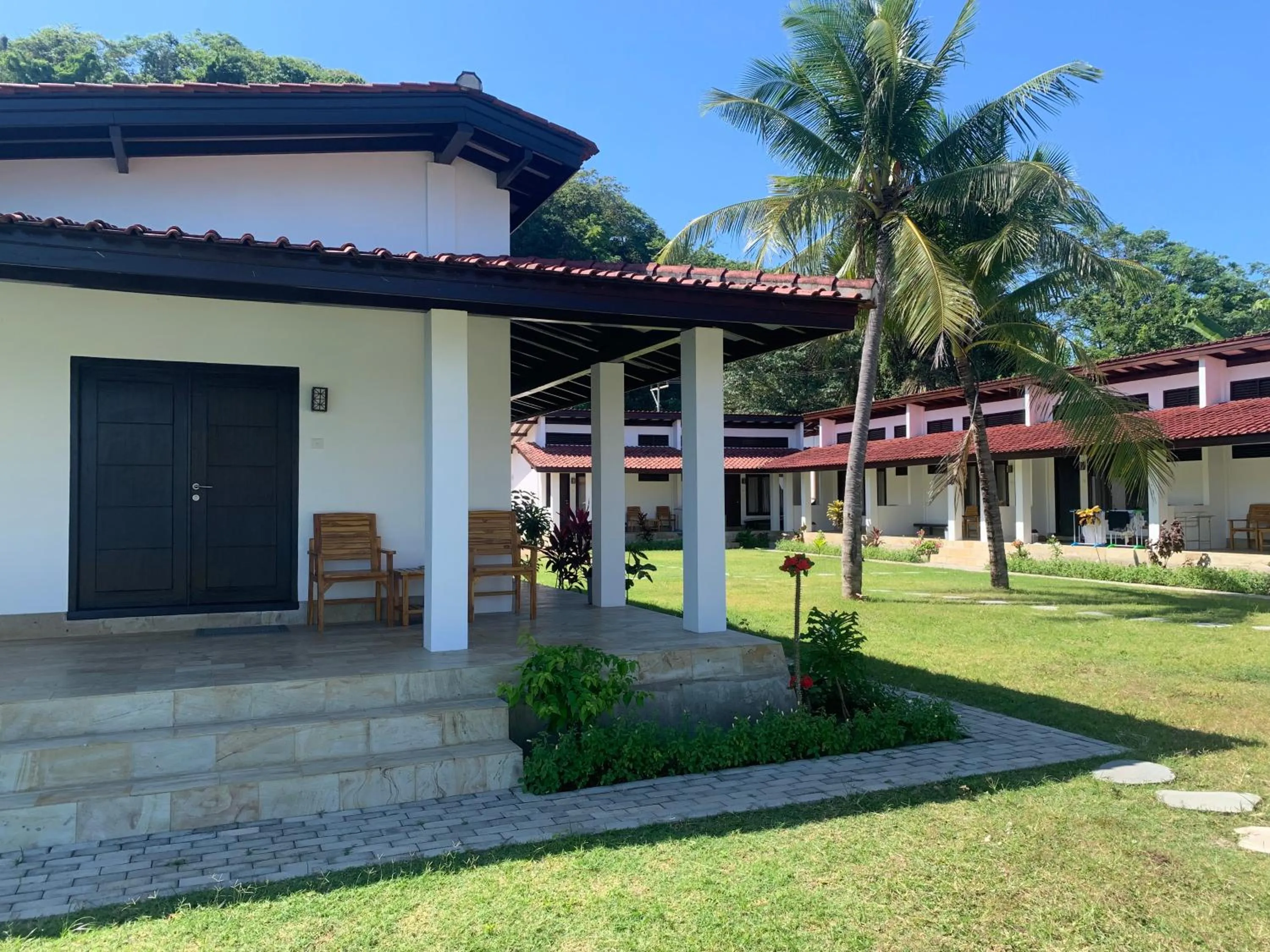 Property building in Balong Balong Surf Bungalows & Restaurant