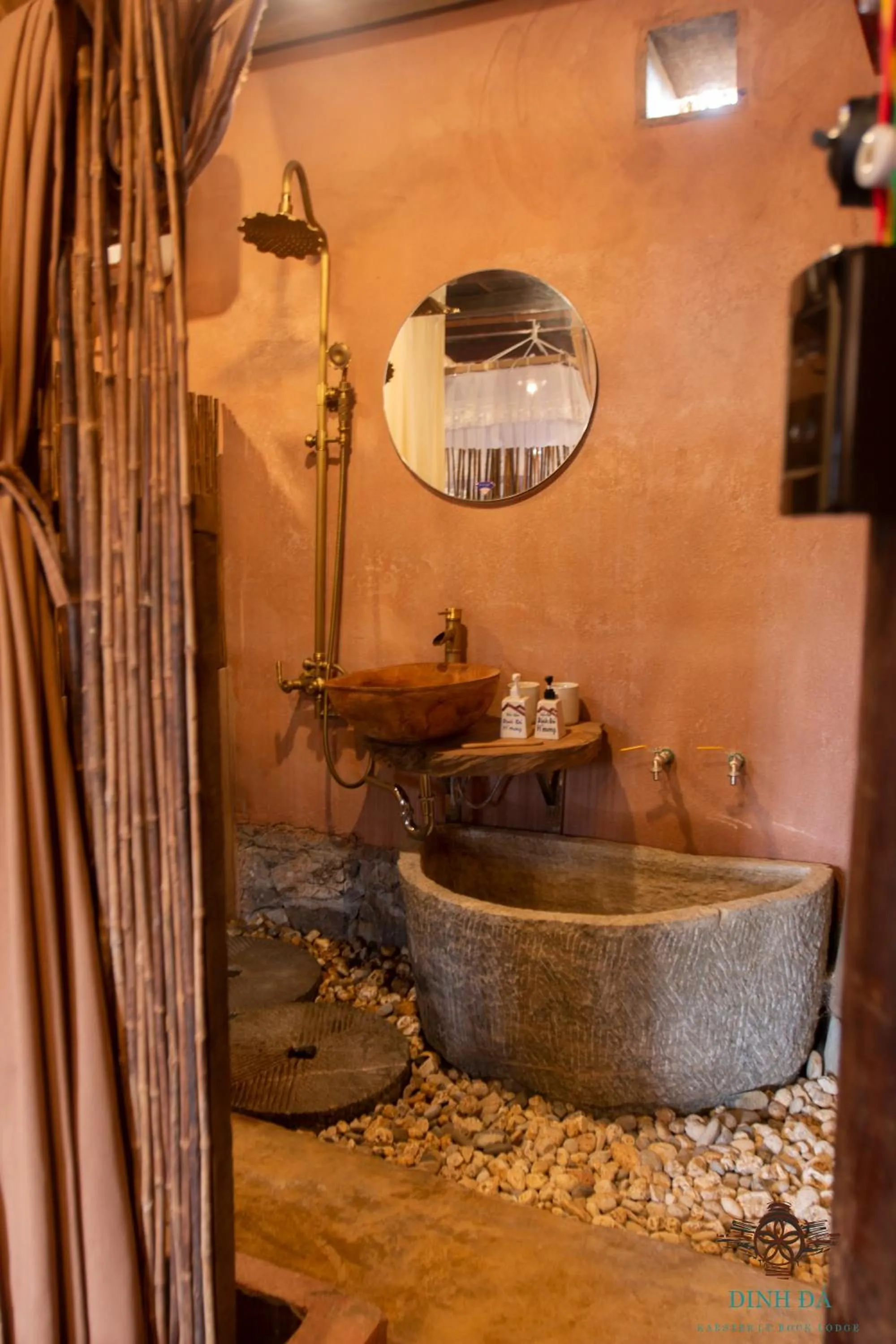 Bathroom in Dinh Đá H'Mông - Karsterly Rock Lodge